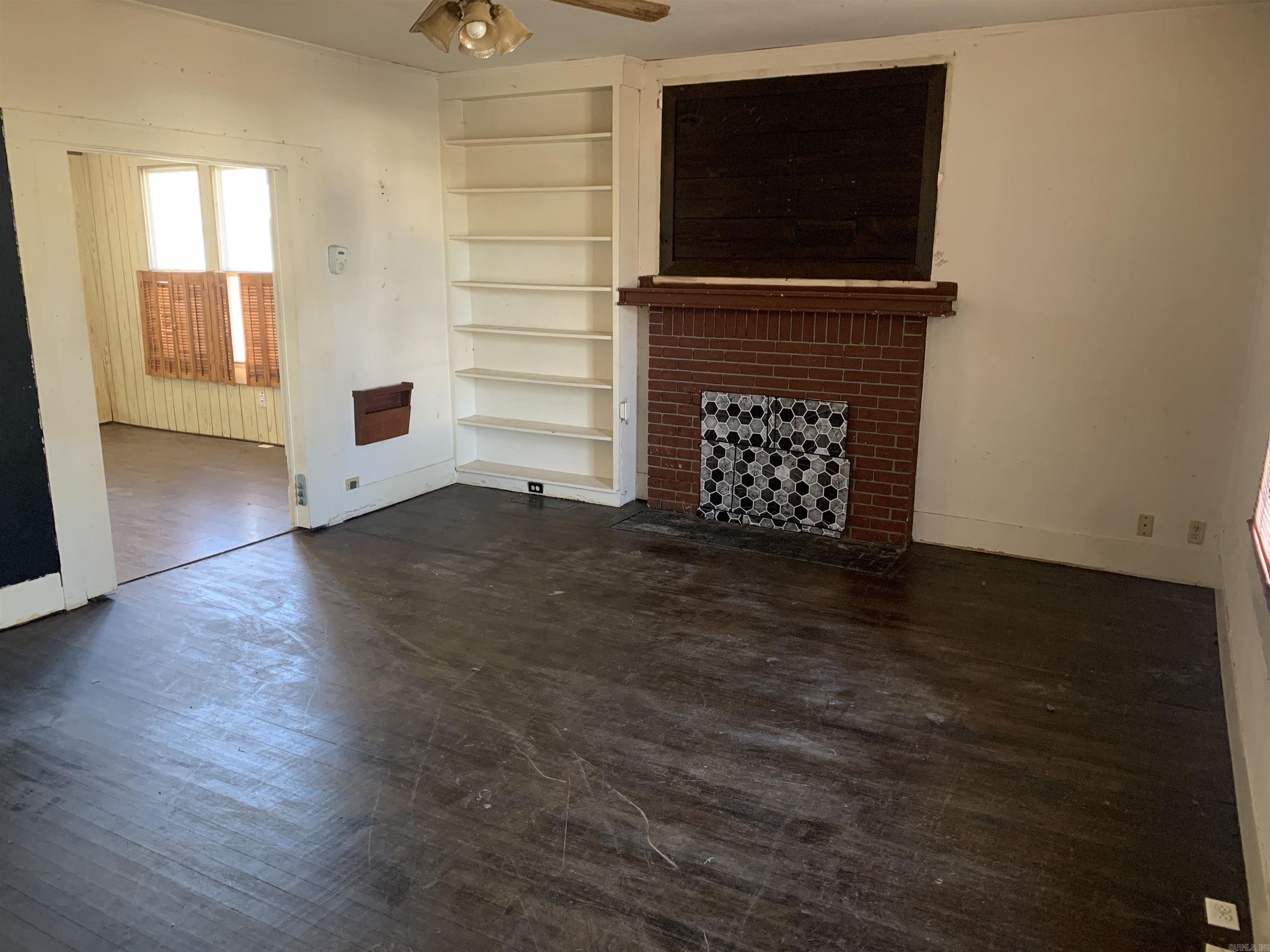 501  Main  Newport, AR