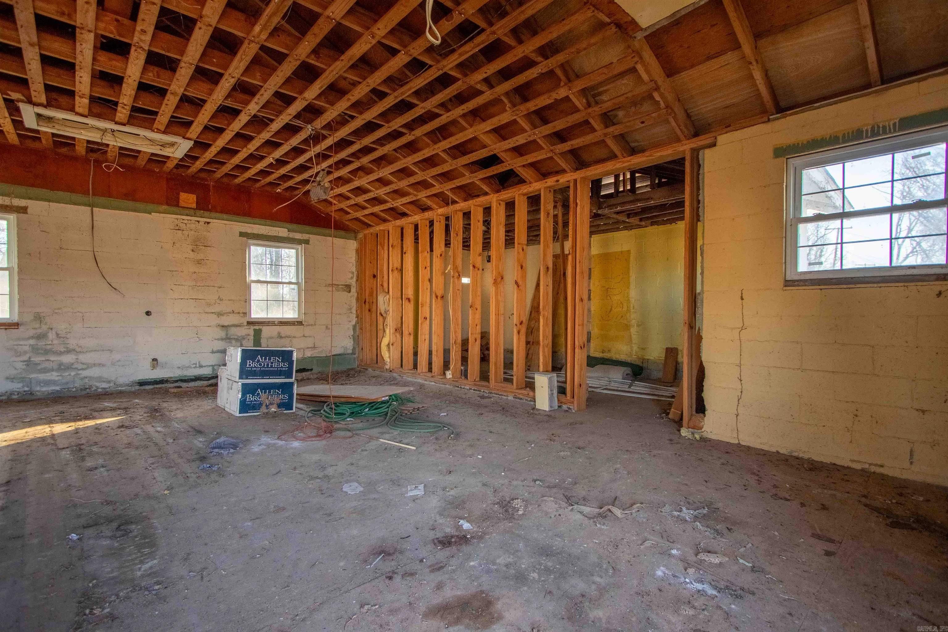 300  2nd  North Little Rock, AR