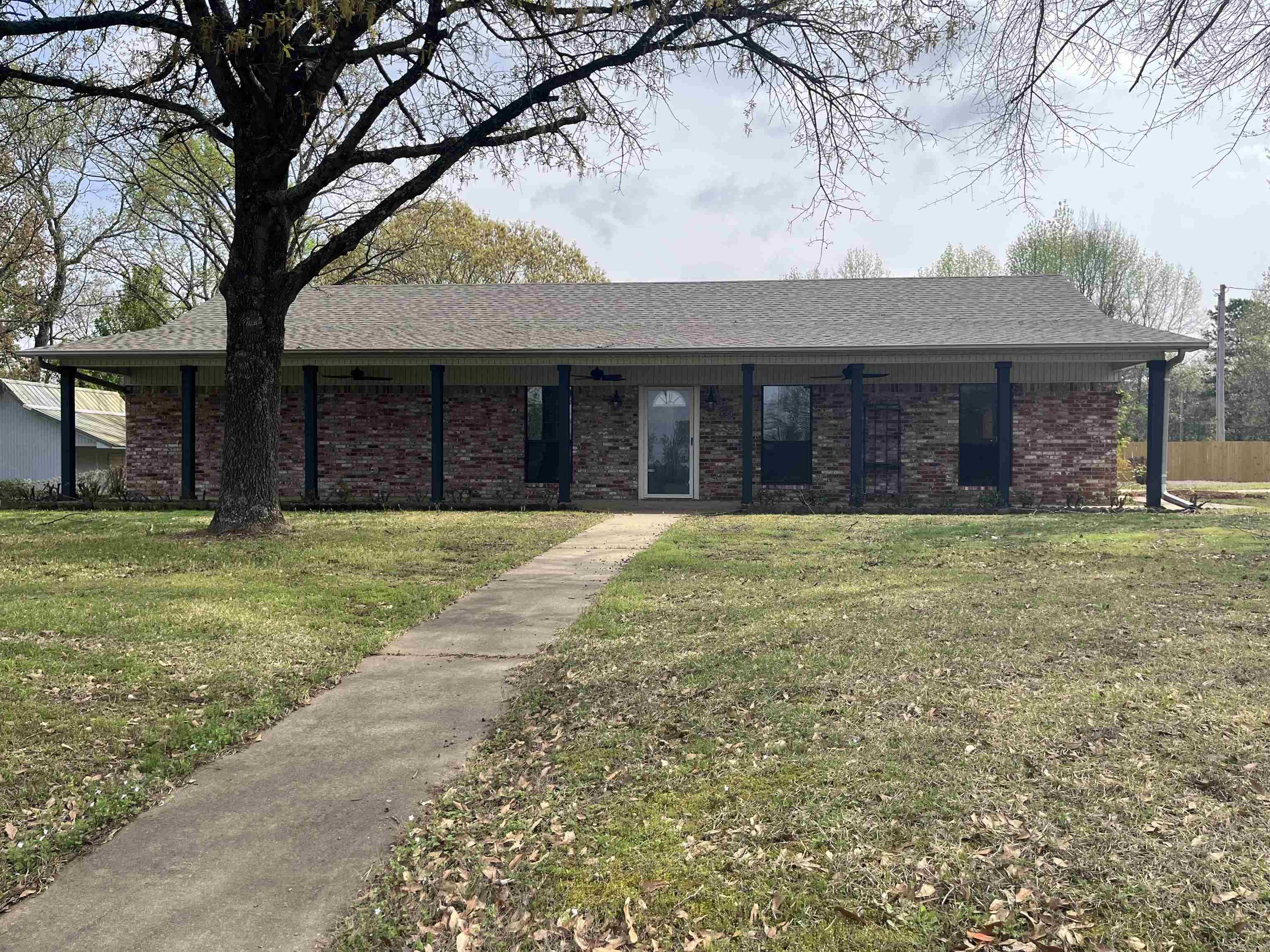 83  Linder  Greenbrier, AR