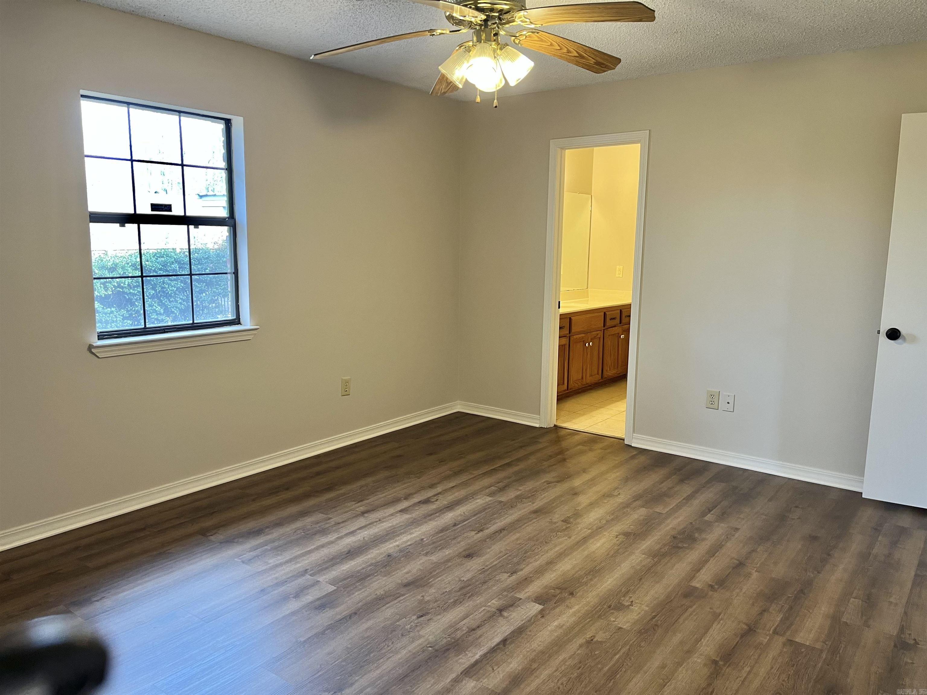 83  Linder  Greenbrier, AR