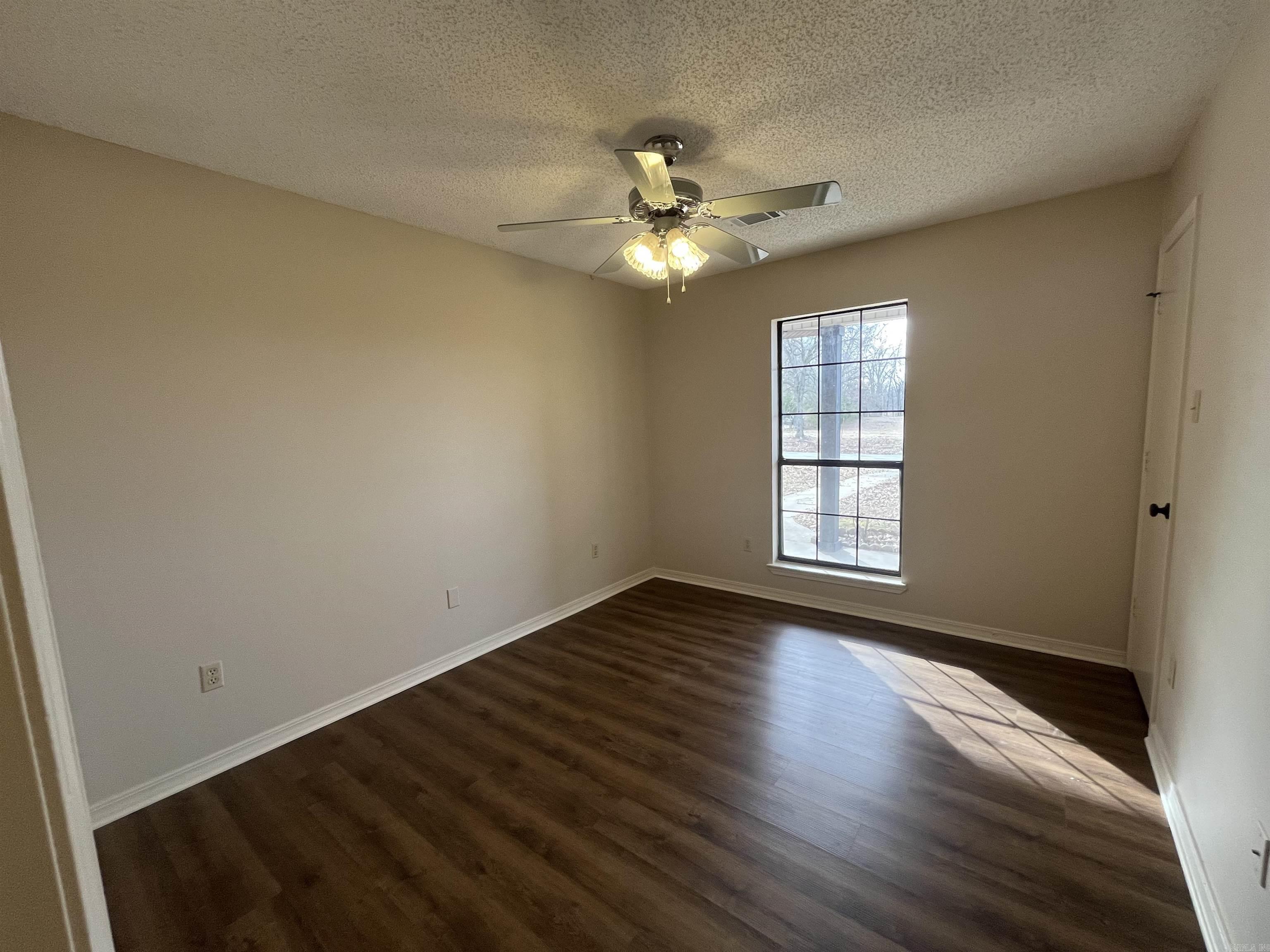 83  Linder  Greenbrier, AR