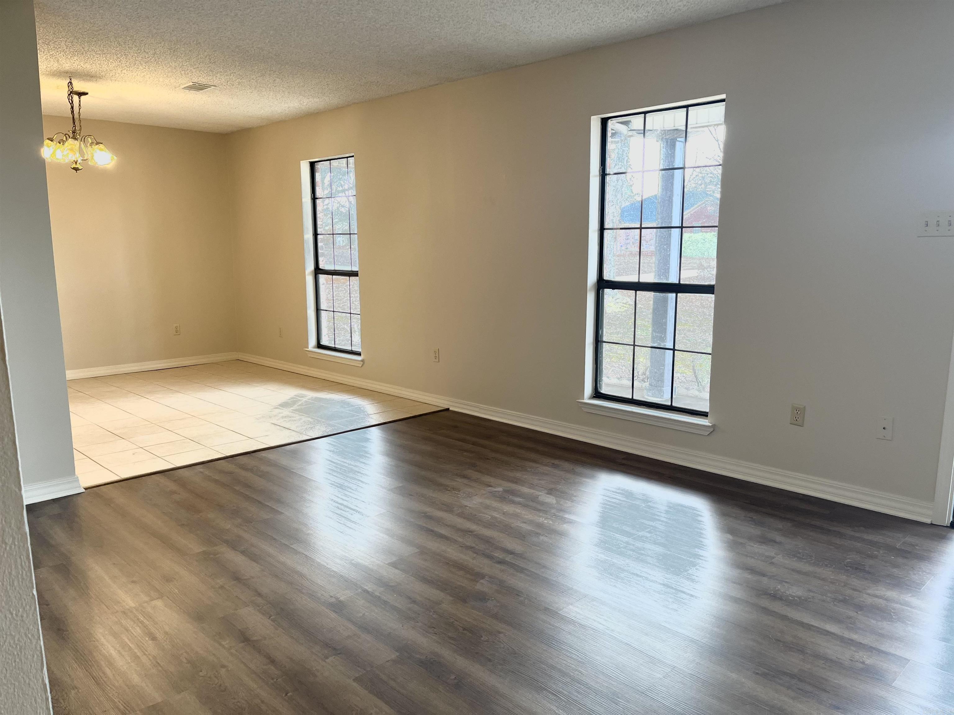 83  Linder  Greenbrier, AR