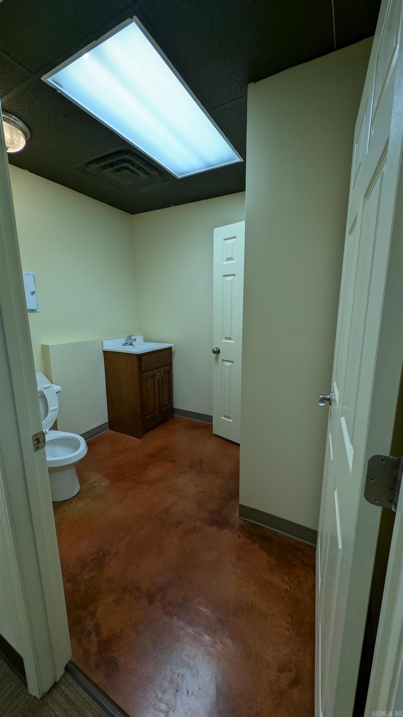1621 E Beebe Capps  Searcy, AR