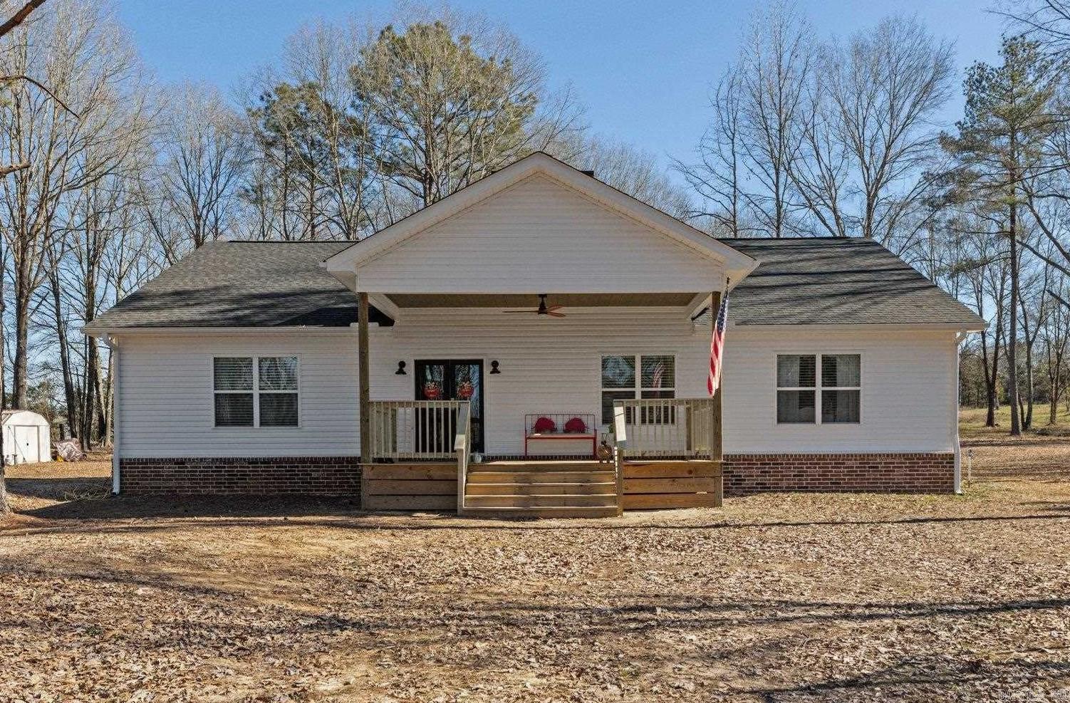 42  Pine Valley  Bigelow, AR