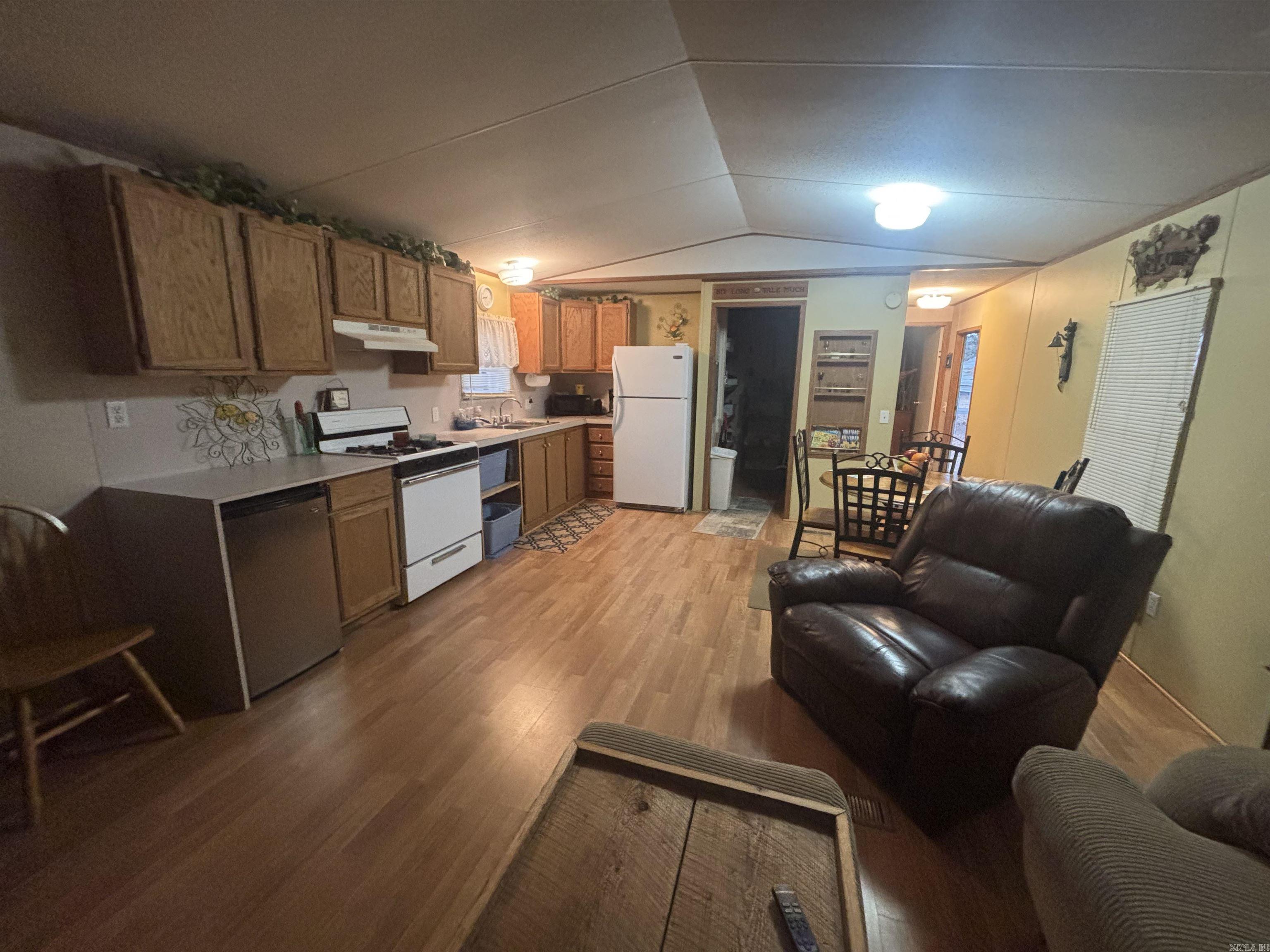 184  Rose  Higden, AR