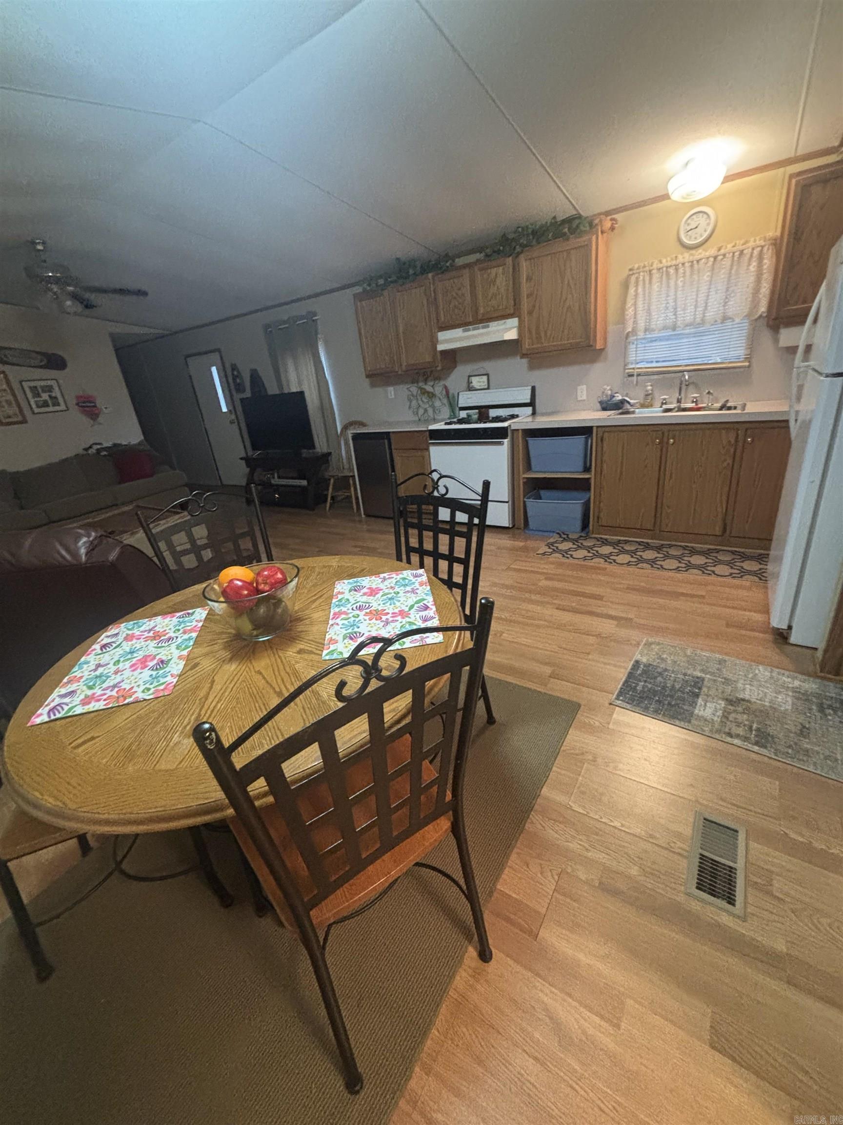 184  Rose  Higden, AR