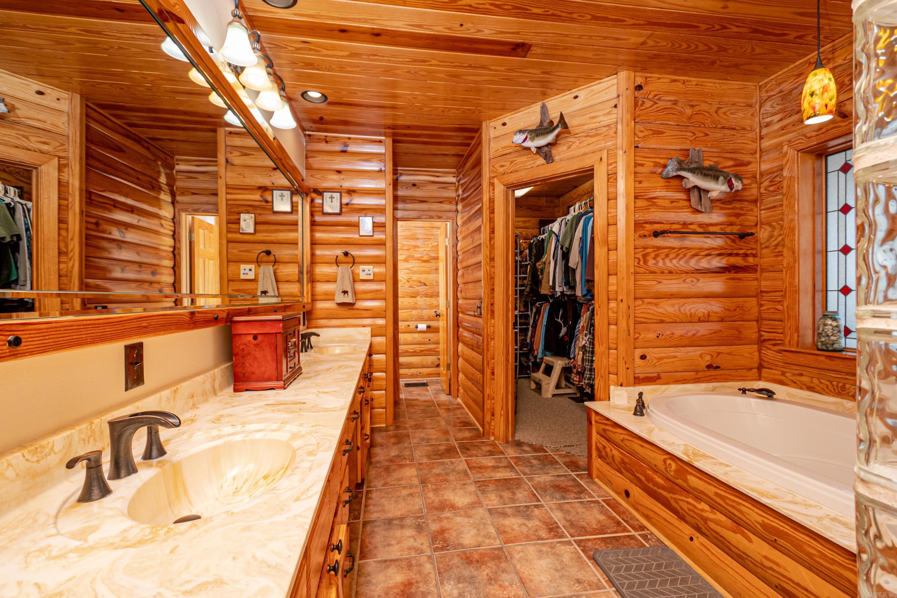 275  Pine Valley Dr.  El Dorado, AR