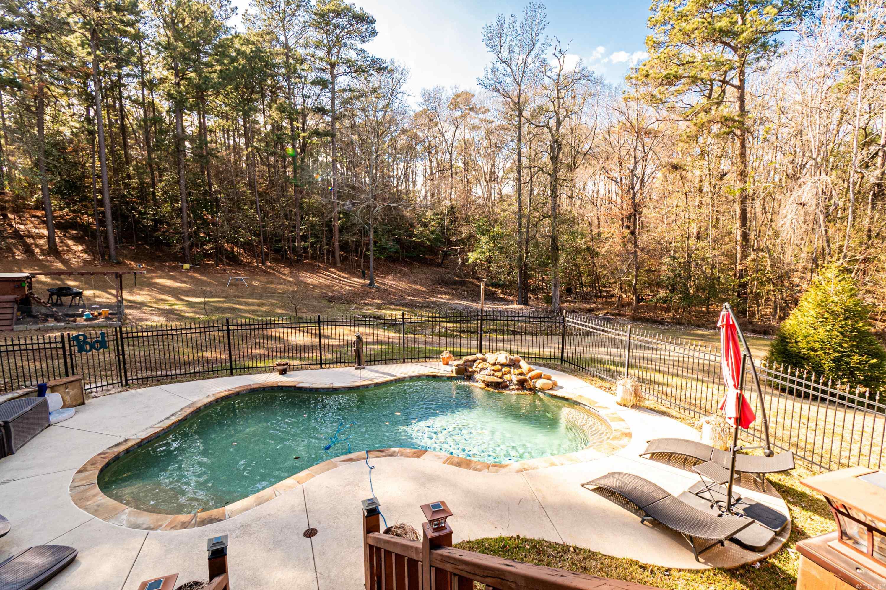 275  Pine Valley Dr.  El Dorado, AR