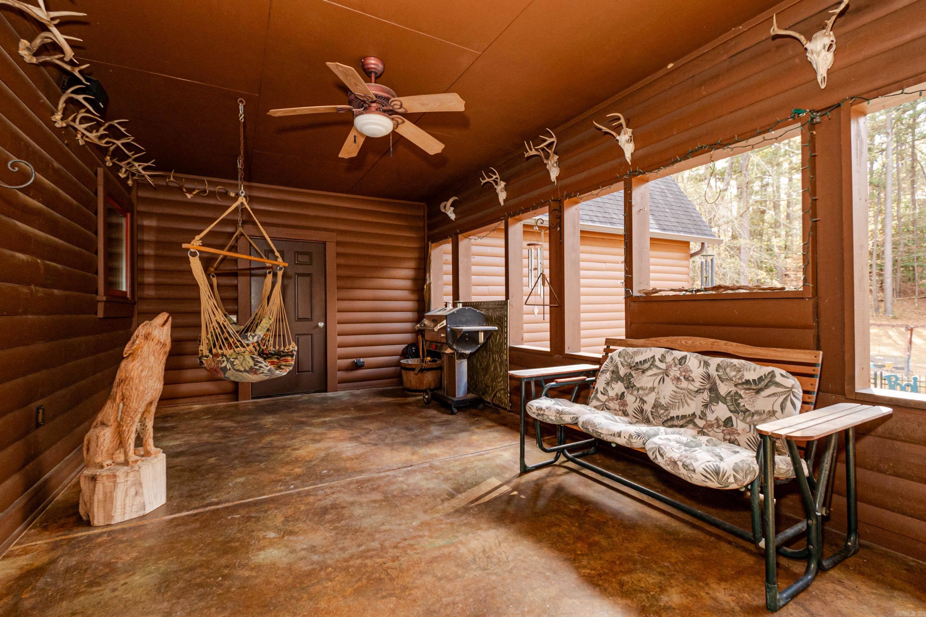 275  Pine Valley Dr.  El Dorado, AR
