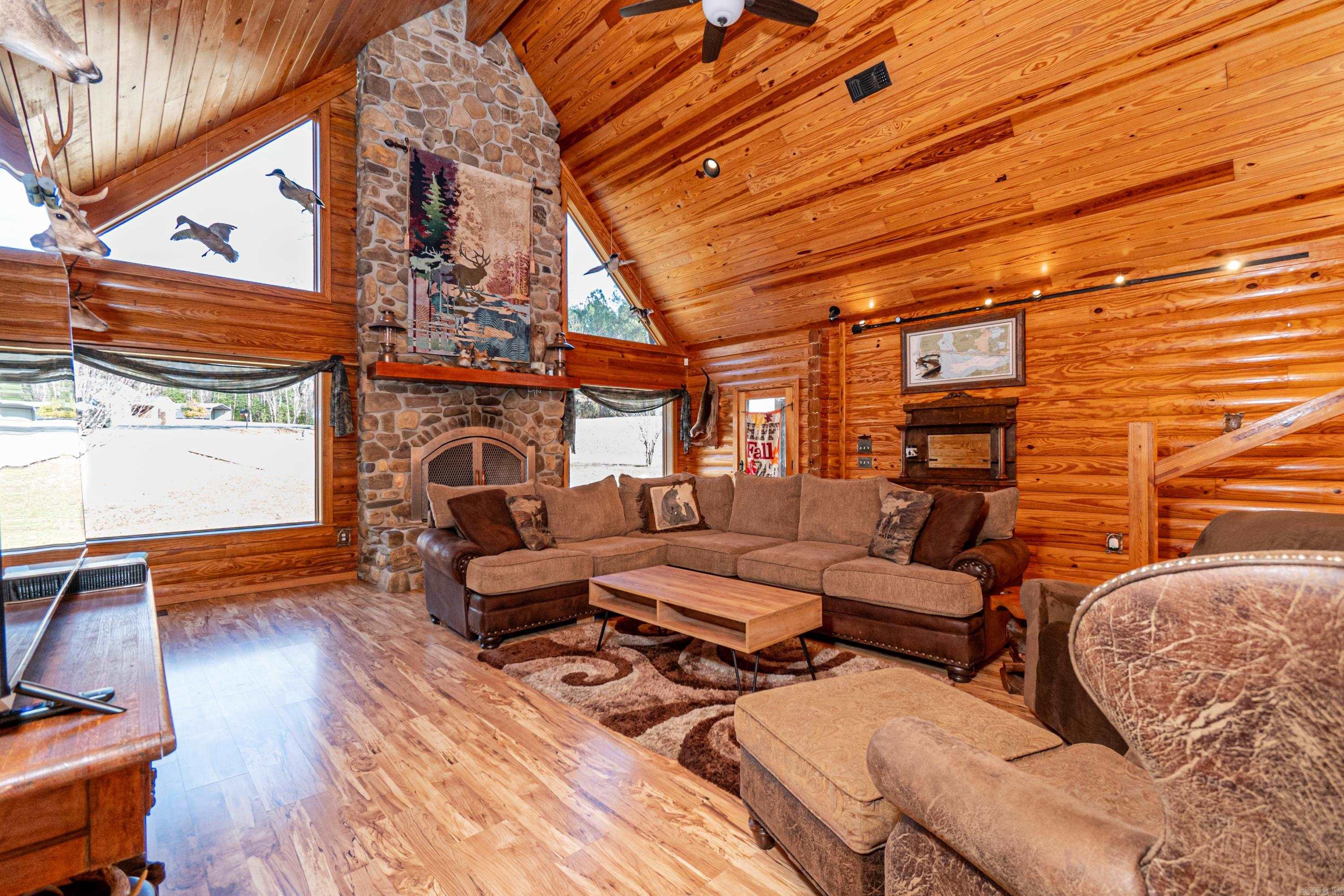 275  Pine Valley Dr.  El Dorado, AR