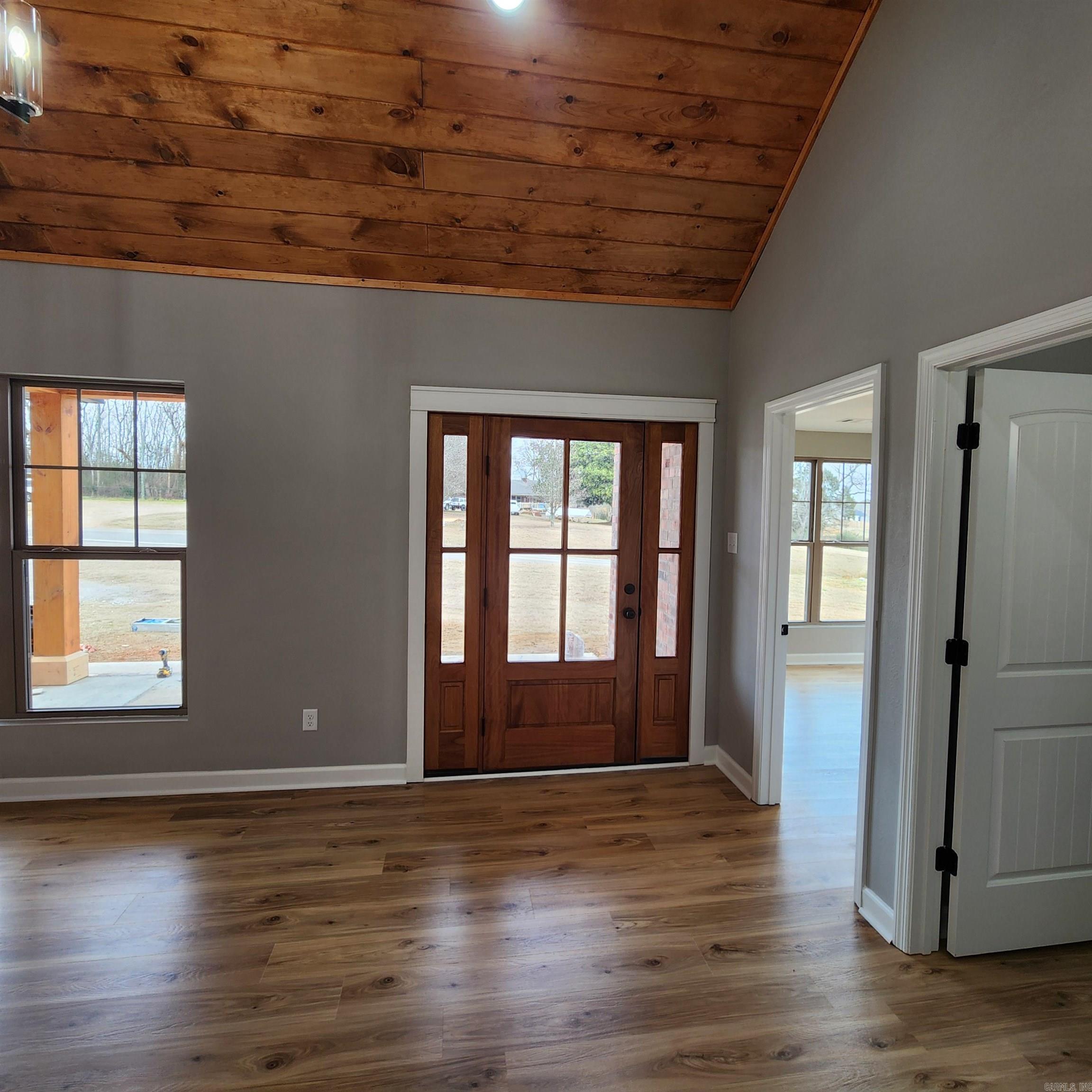 1013 W Booth  Searcy, AR