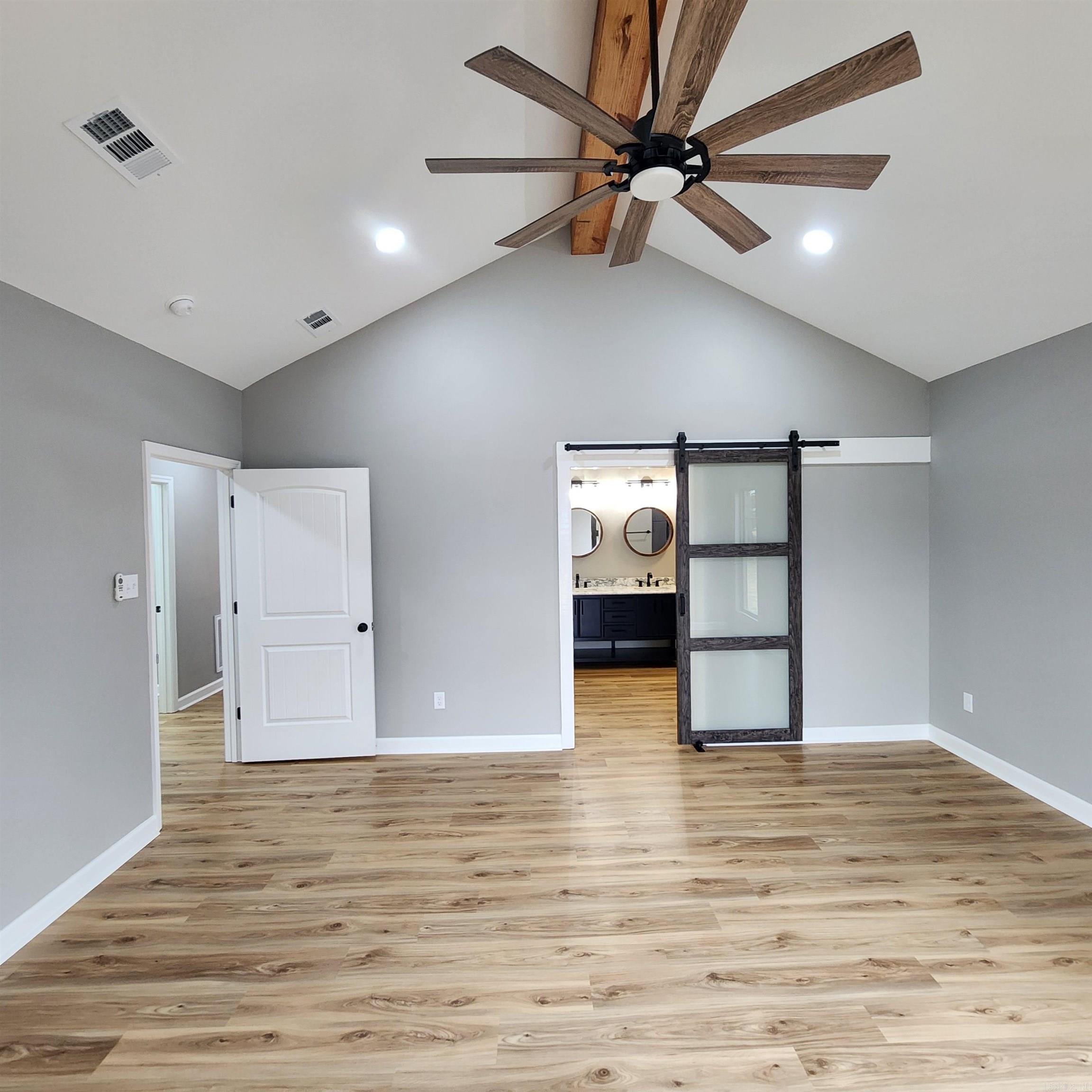 1013 W Booth  Searcy, AR