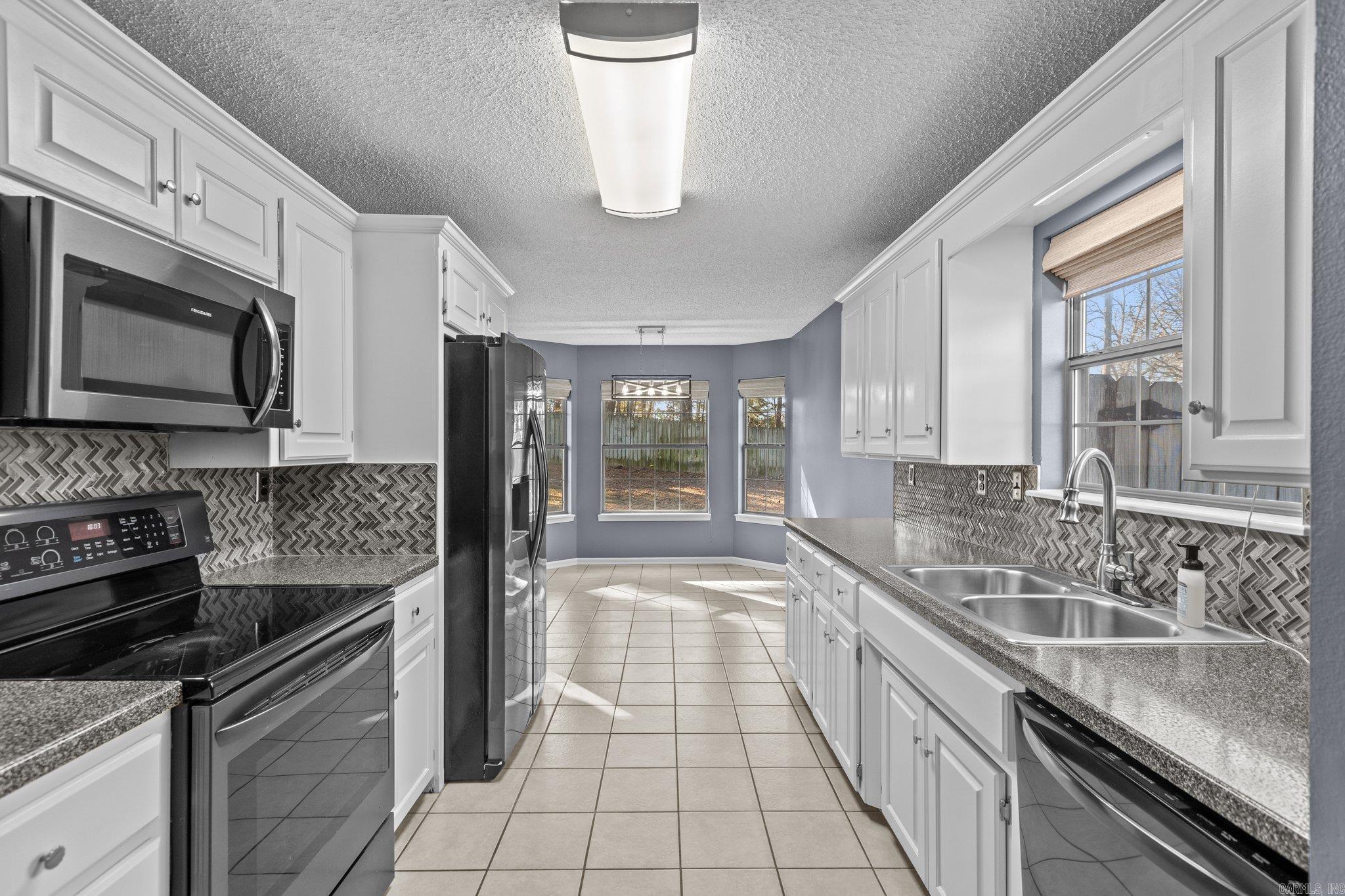 2926  Bastogne  Benton, AR