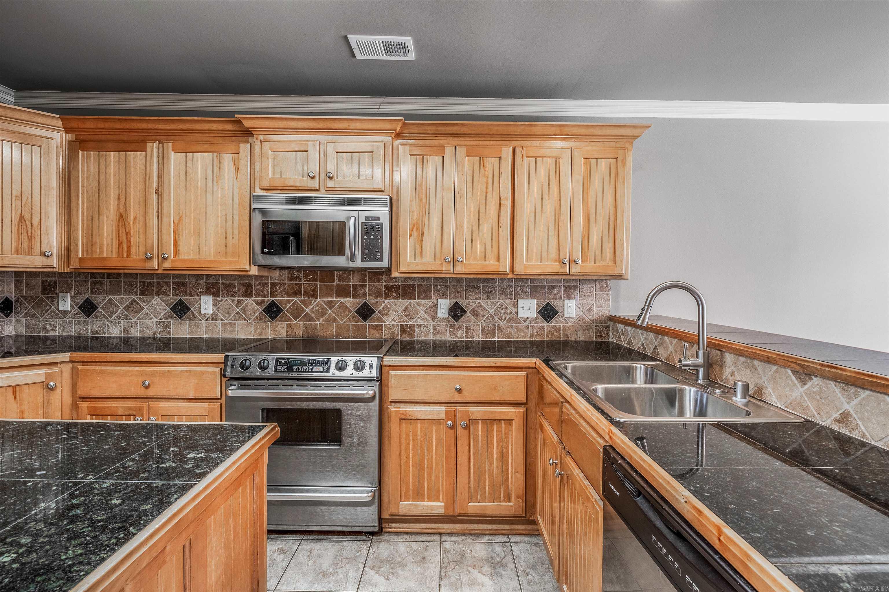 115 Summit Valley Circle Maumelle, AR 72113