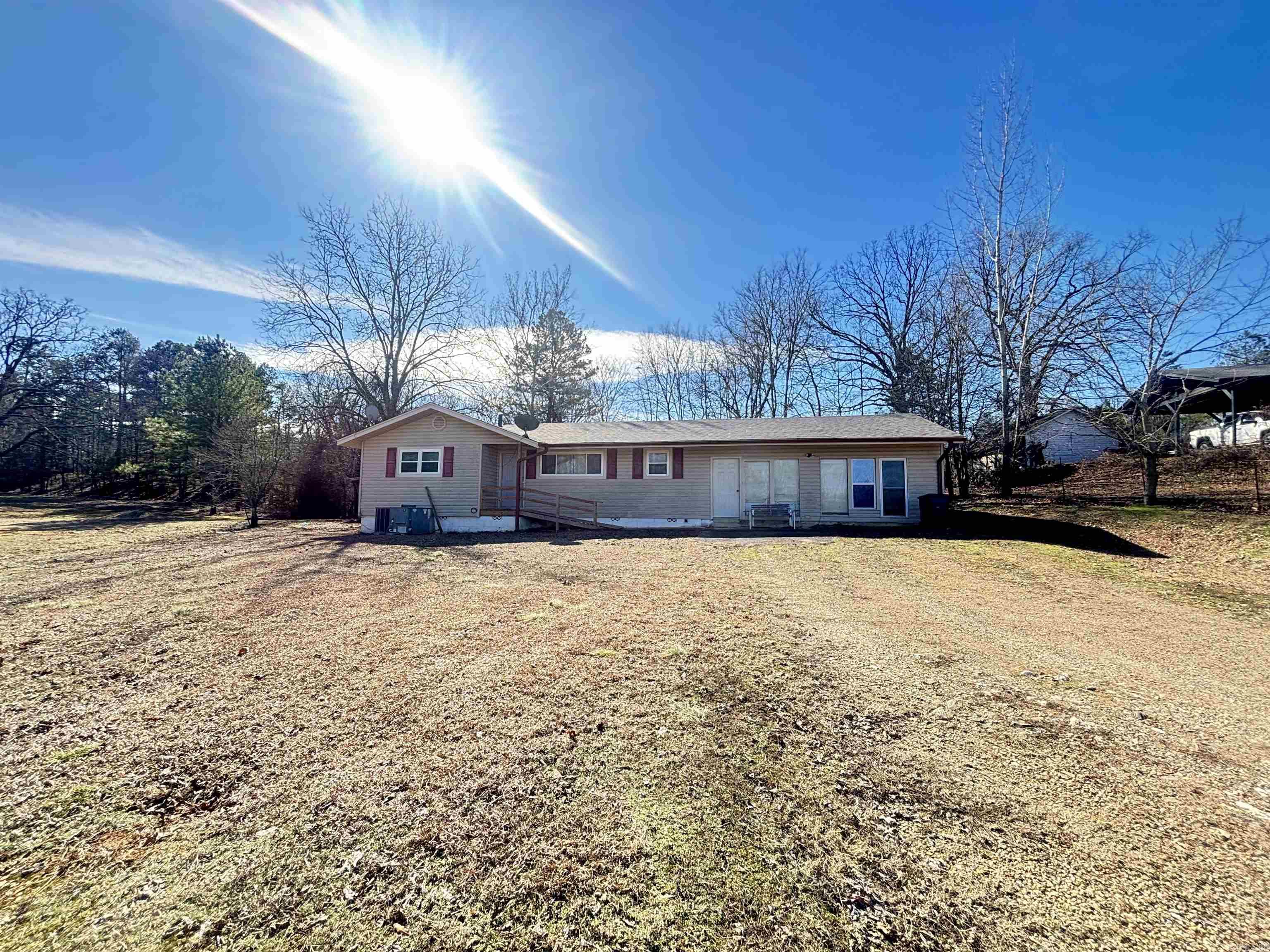 1219 Highway 270 E