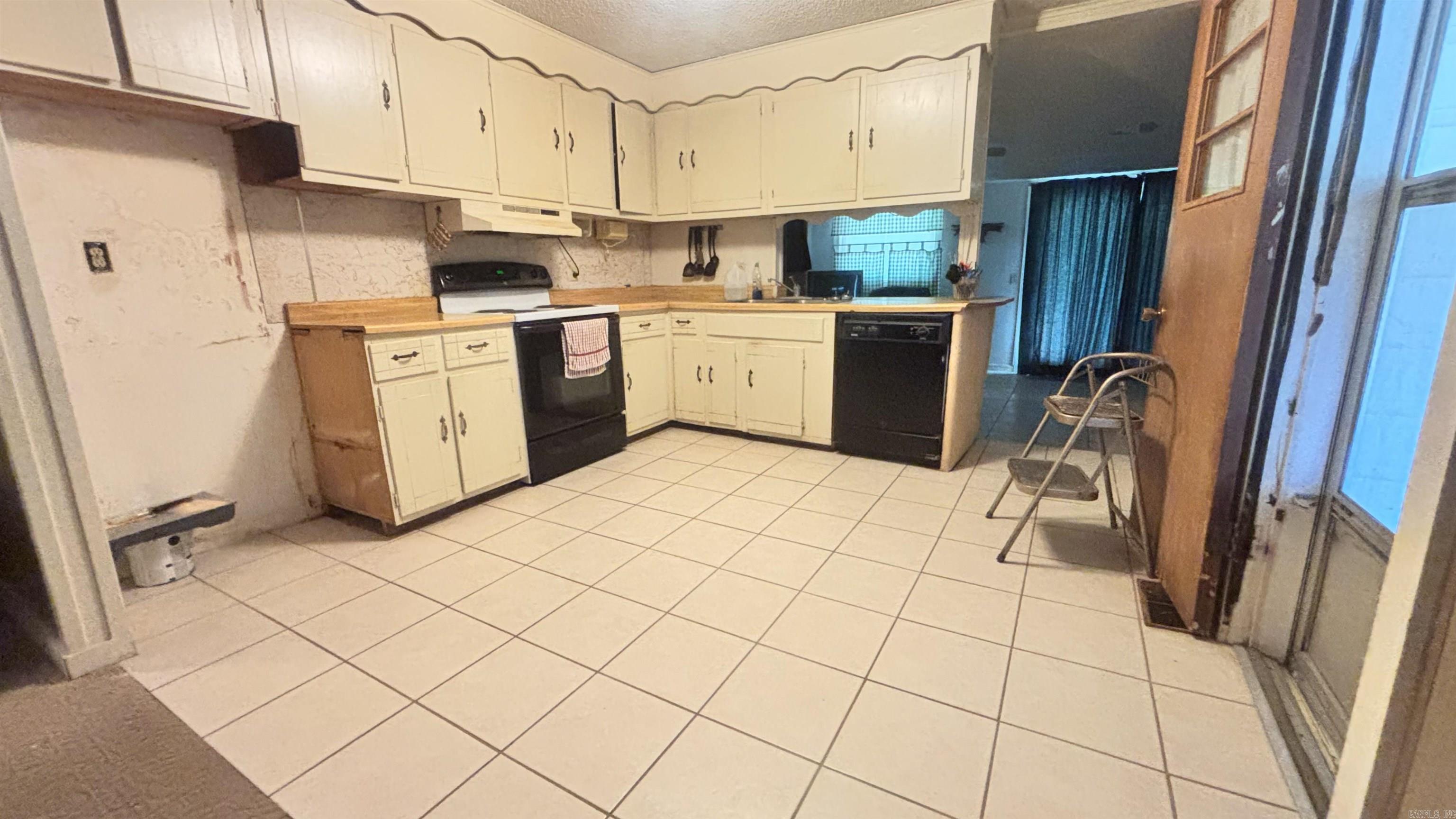 1219 Highway 270 E  Mount Ida, AR