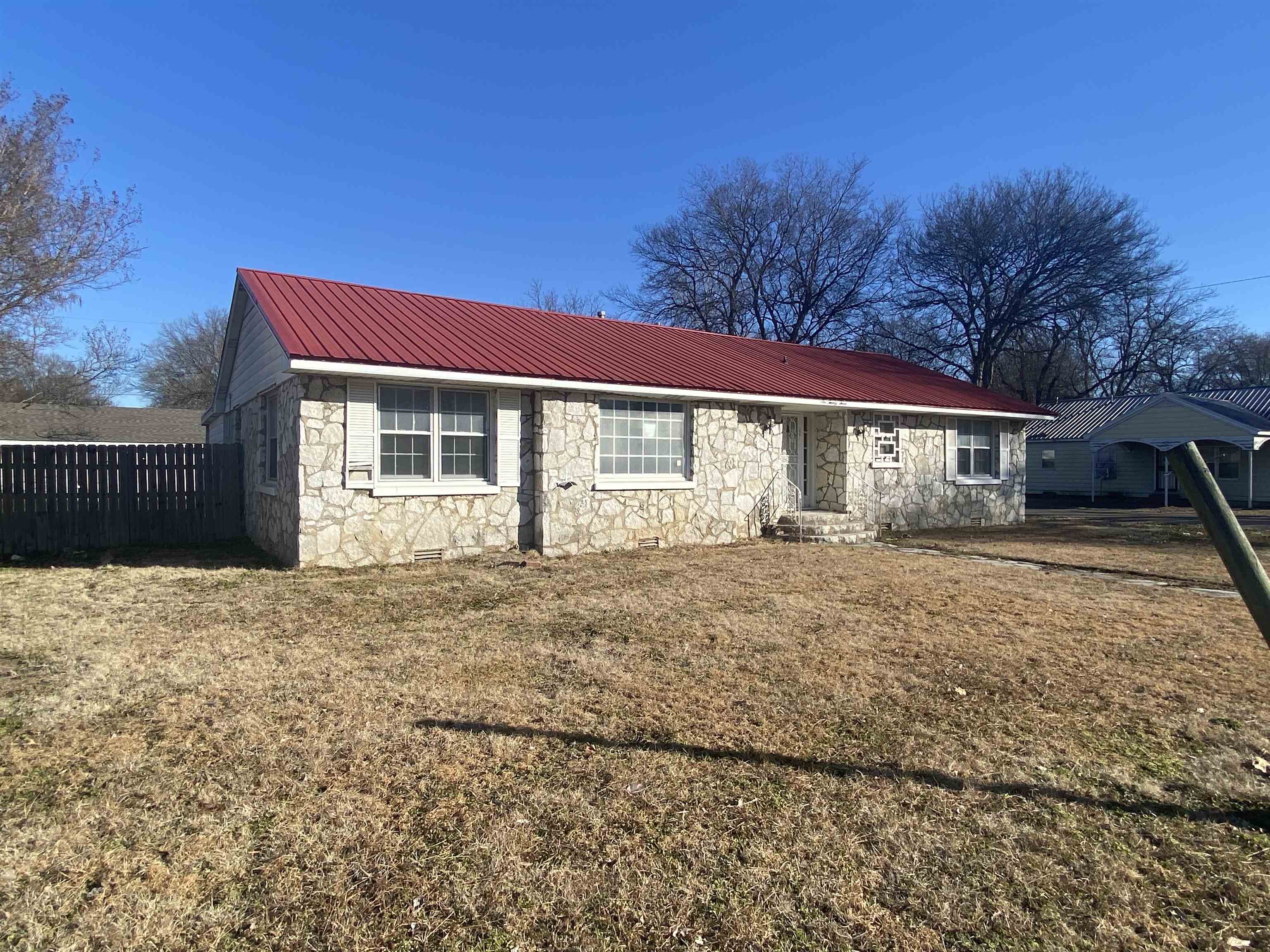 623  Holden Ave  Newport, AR