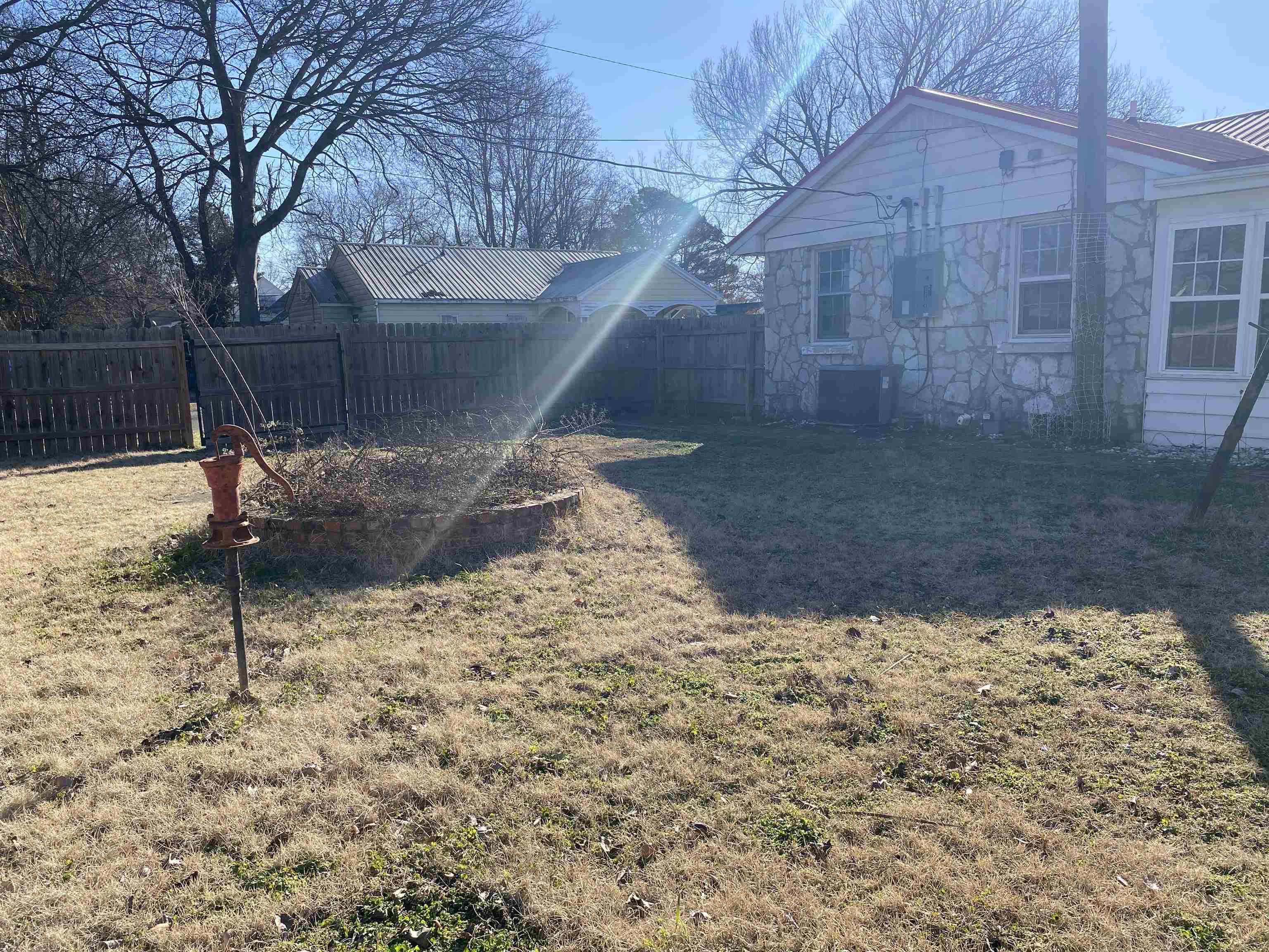623  Holden Ave  Newport, AR