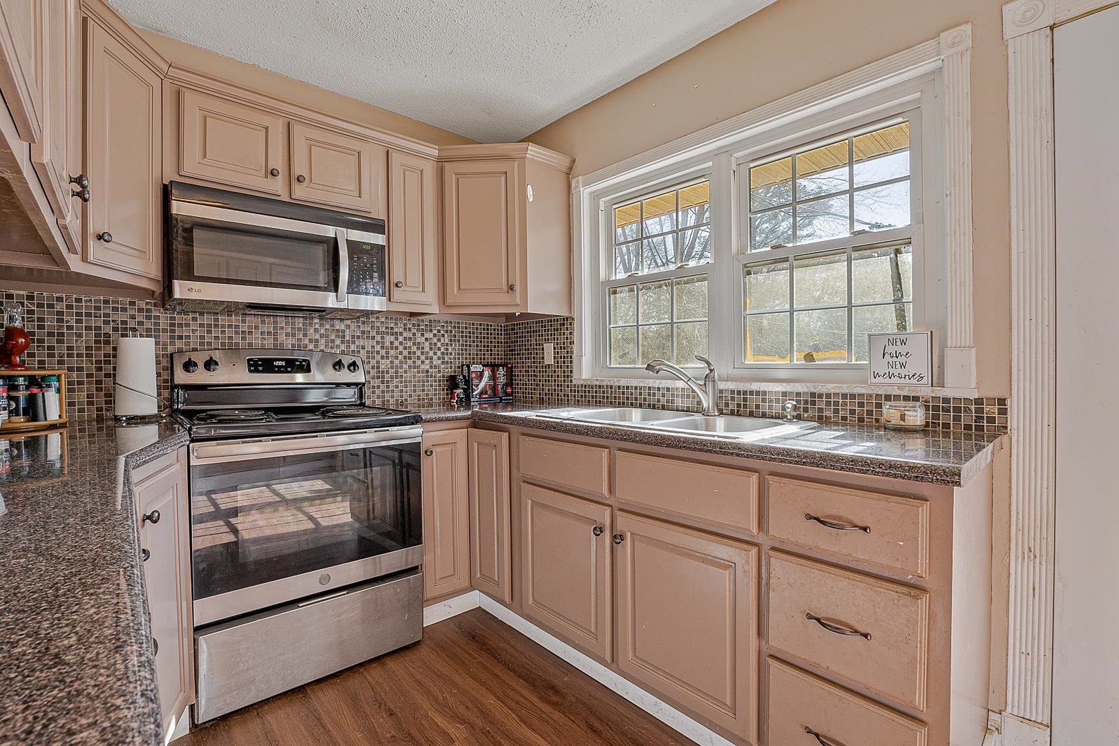 1501  Dana Debbie  Jonesboro, AR