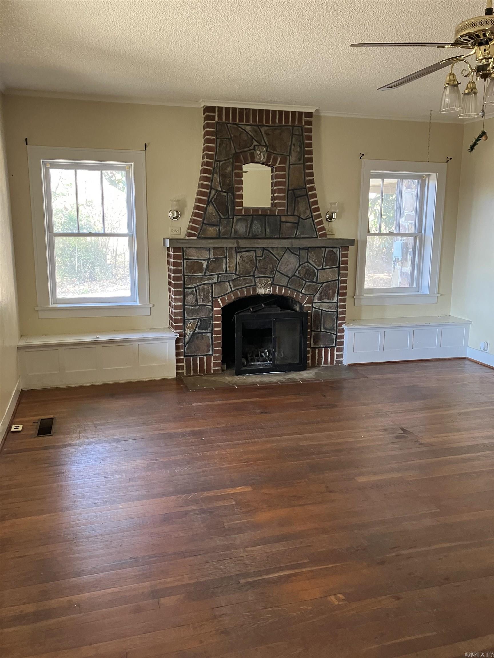 5553  Hwy 71 South  Cove, AR
