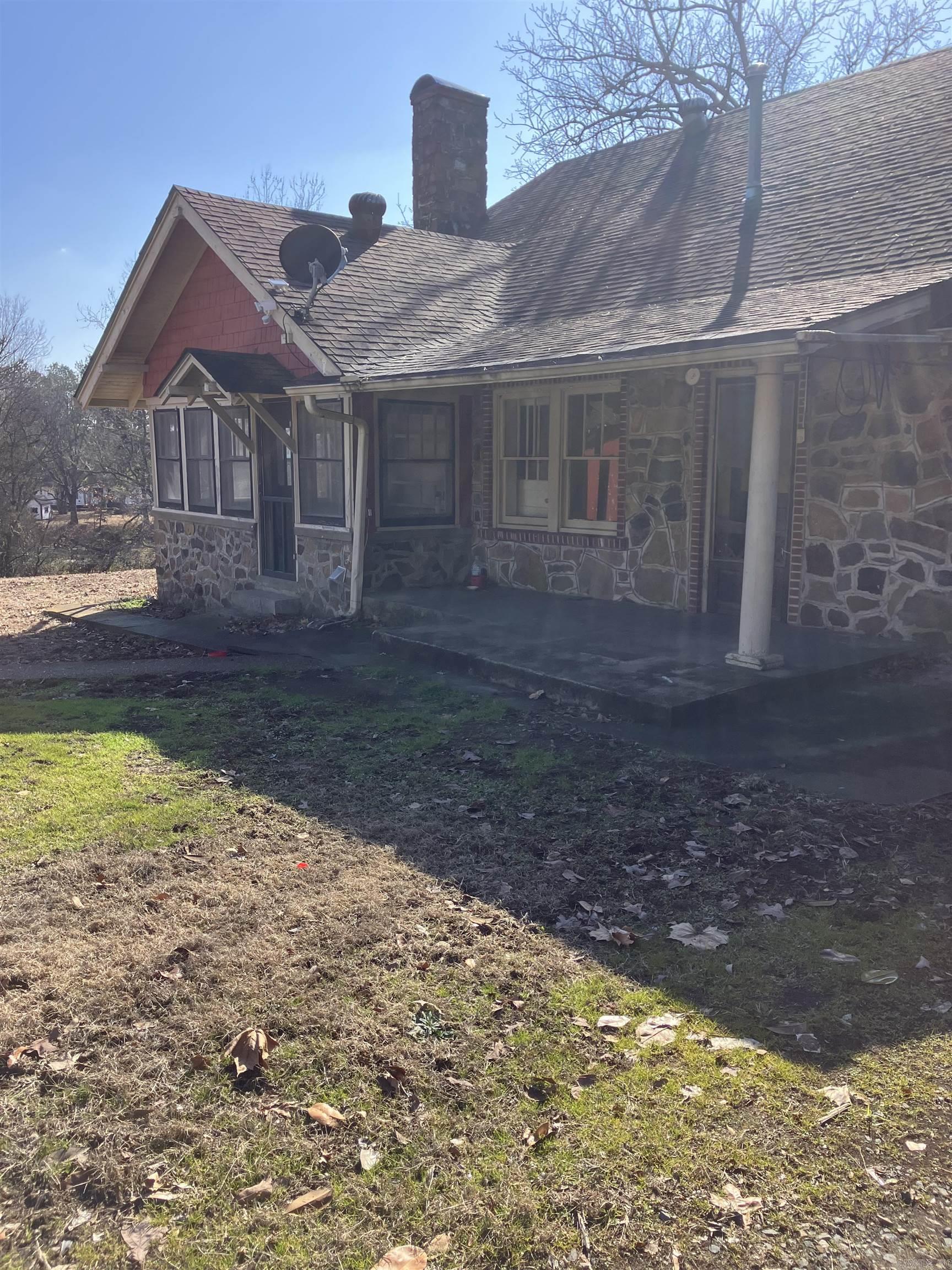 5553  Hwy 71 South  Cove, AR