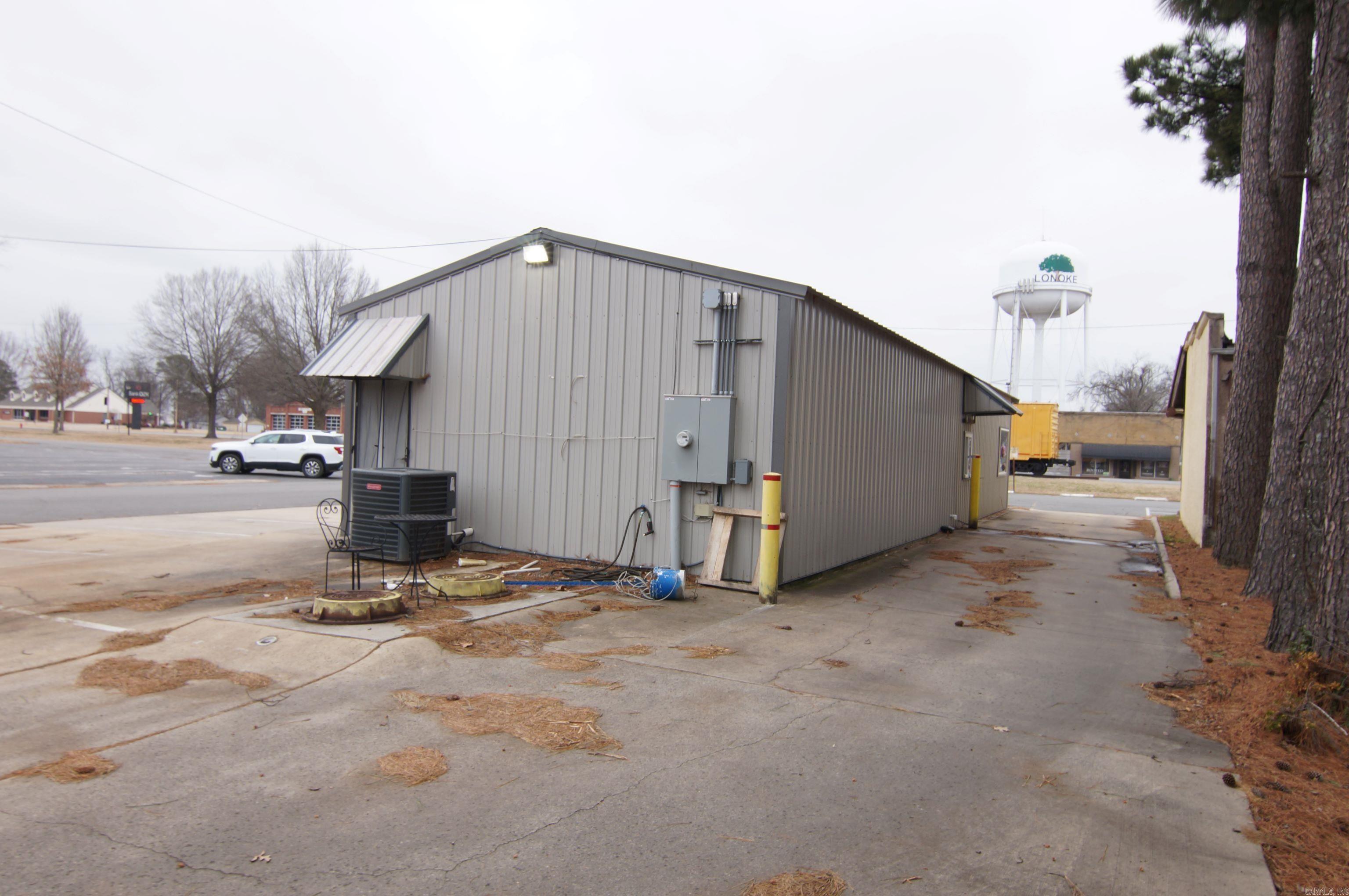 102  Court  Lonoke, AR