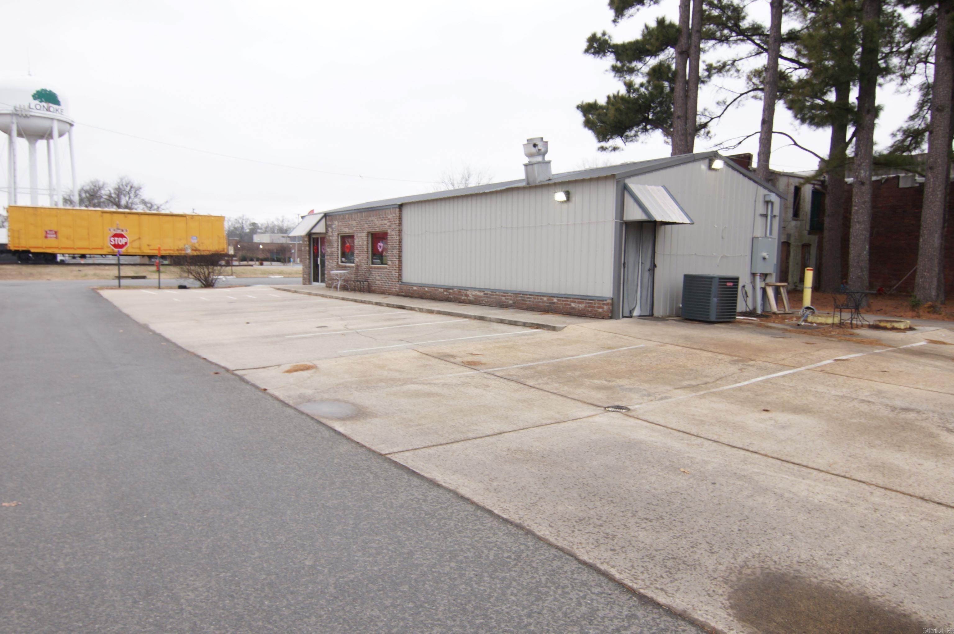 102  Court  Lonoke, AR