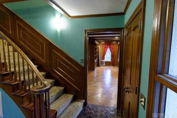 900  Rolling Hills  Russellville, AR