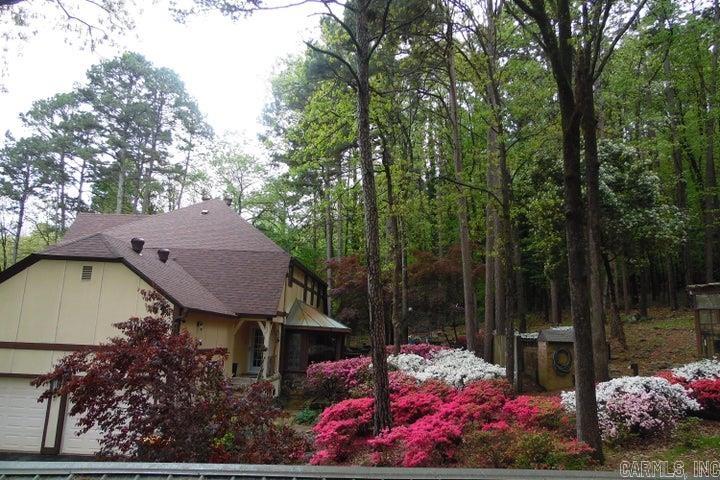 900  Rolling Hills  Russellville, AR