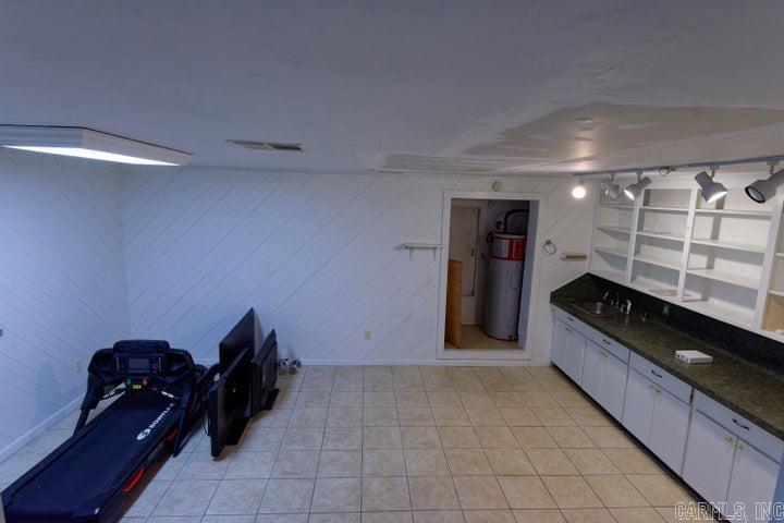 900  Rolling Hills  Russellville, AR