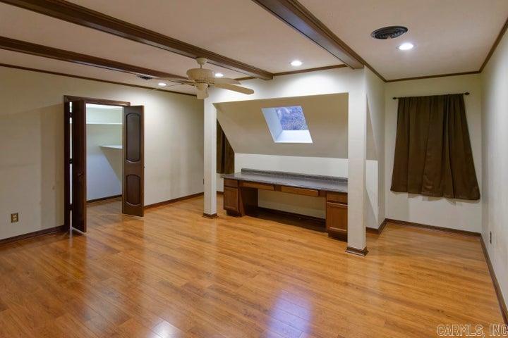 900  Rolling Hills  Russellville, AR
