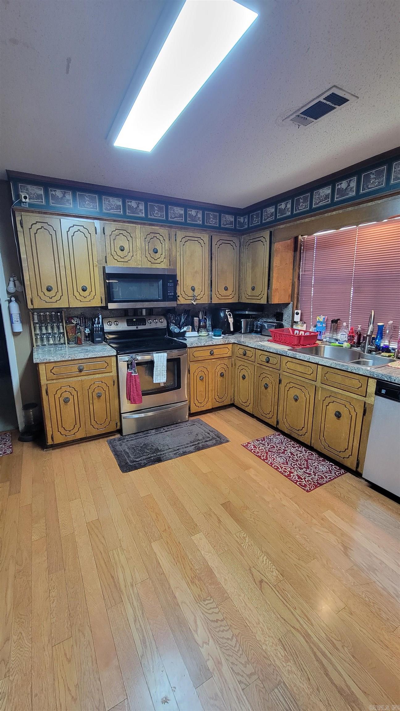 20  Hunt  Cabot, AR
