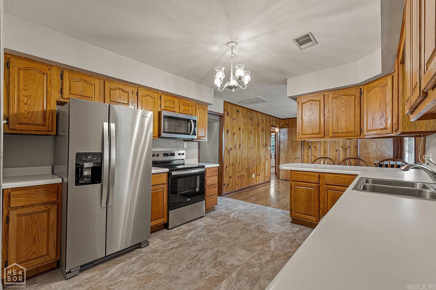 205 E College  Bono, AR