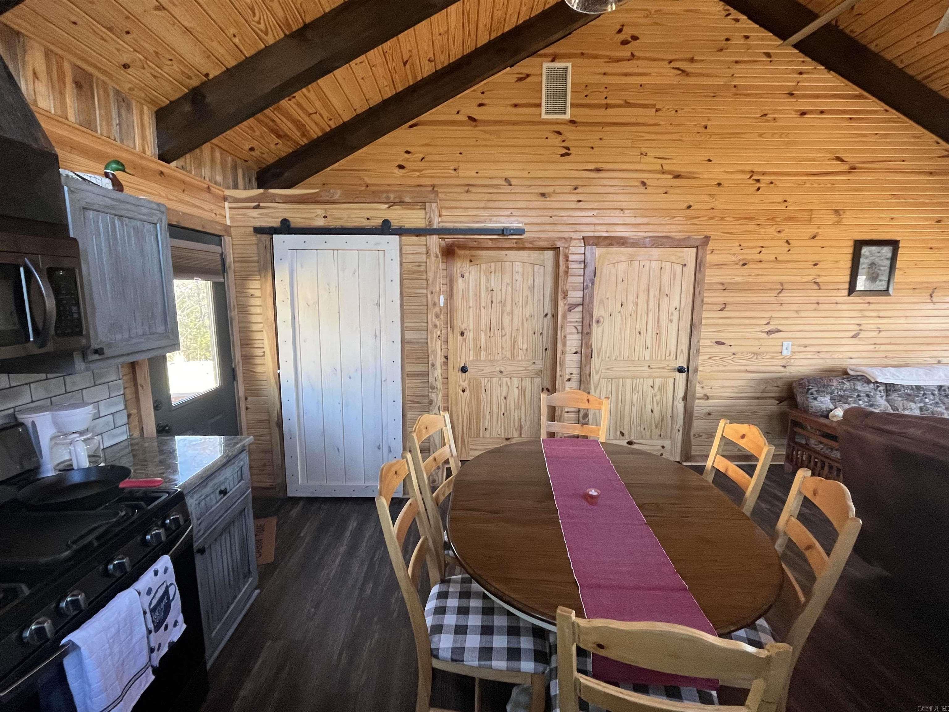 127  Lark Lane  Mena, AR
