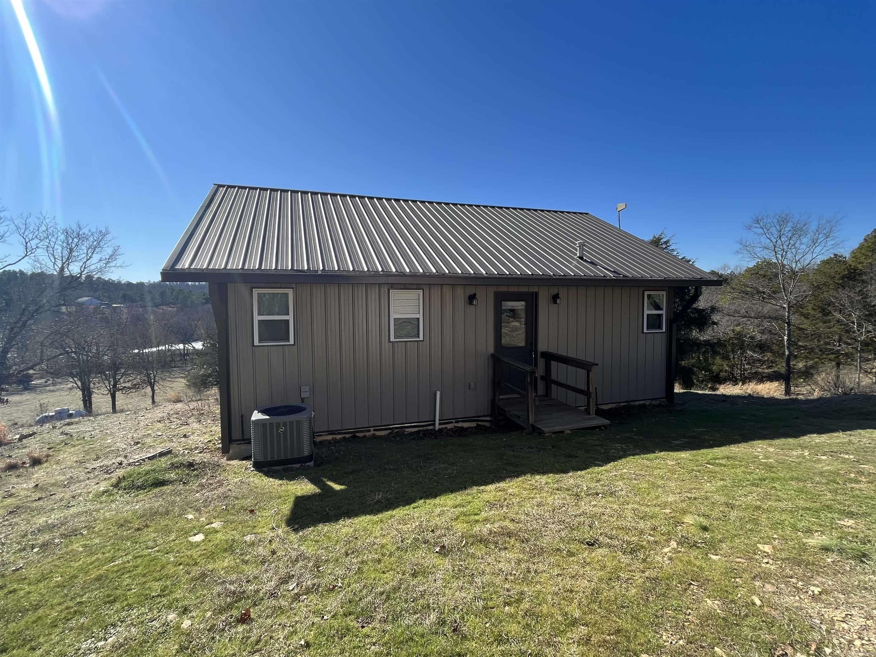 127  Lark Lane  Mena, AR