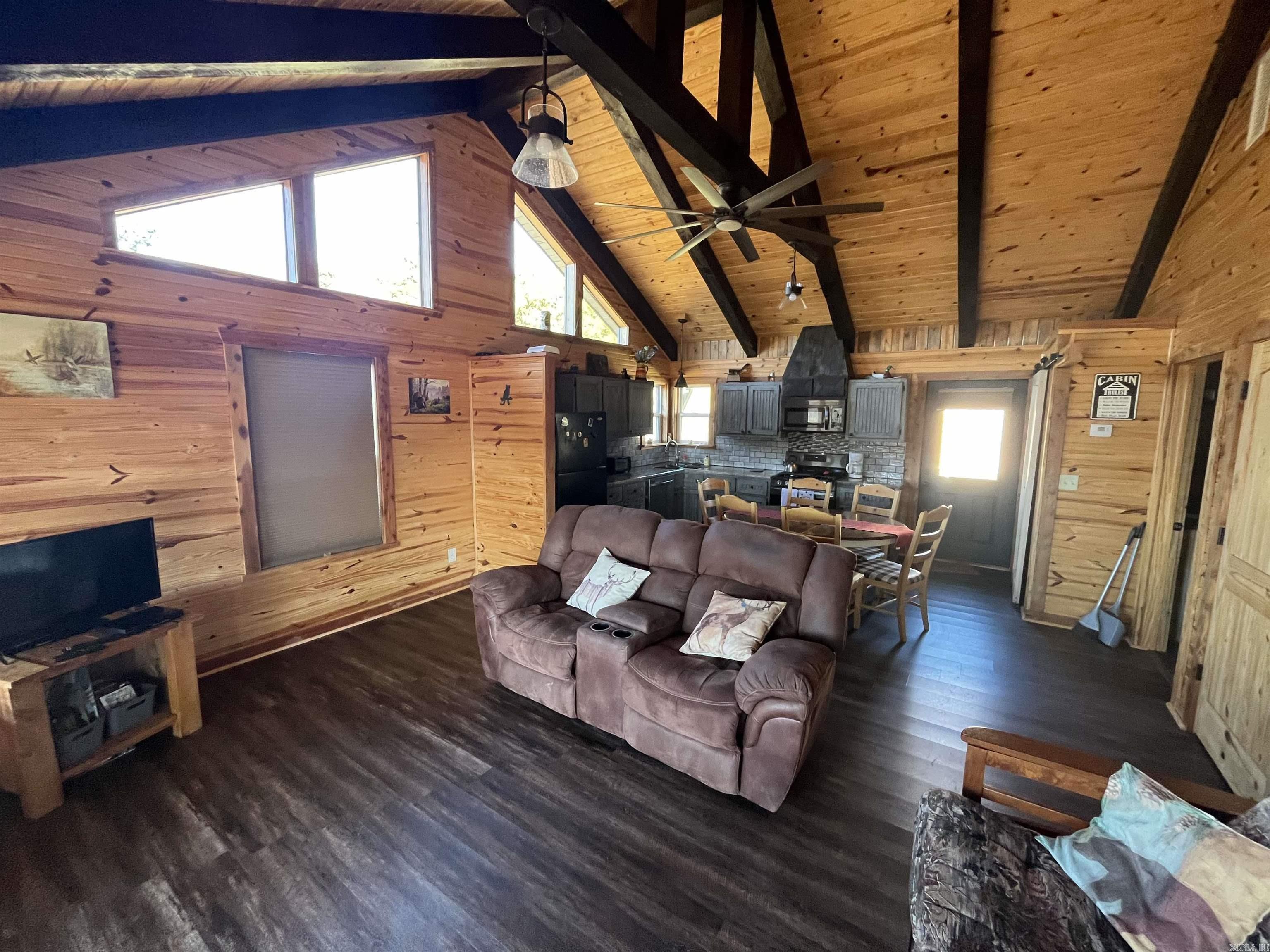 127  Lark Lane  Mena, AR