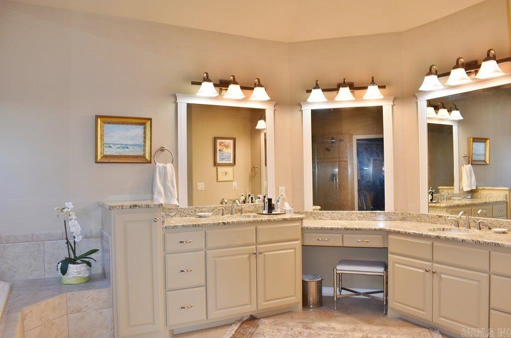 72  Mansilla  Hot Springs Village, AR