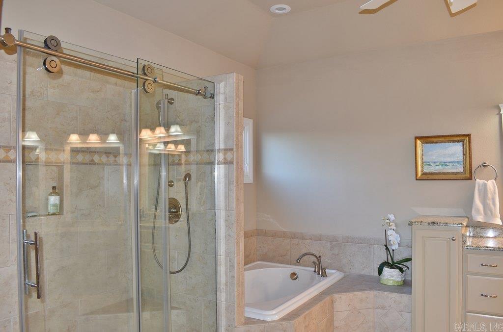 72  Mansilla  Hot Springs Village, AR