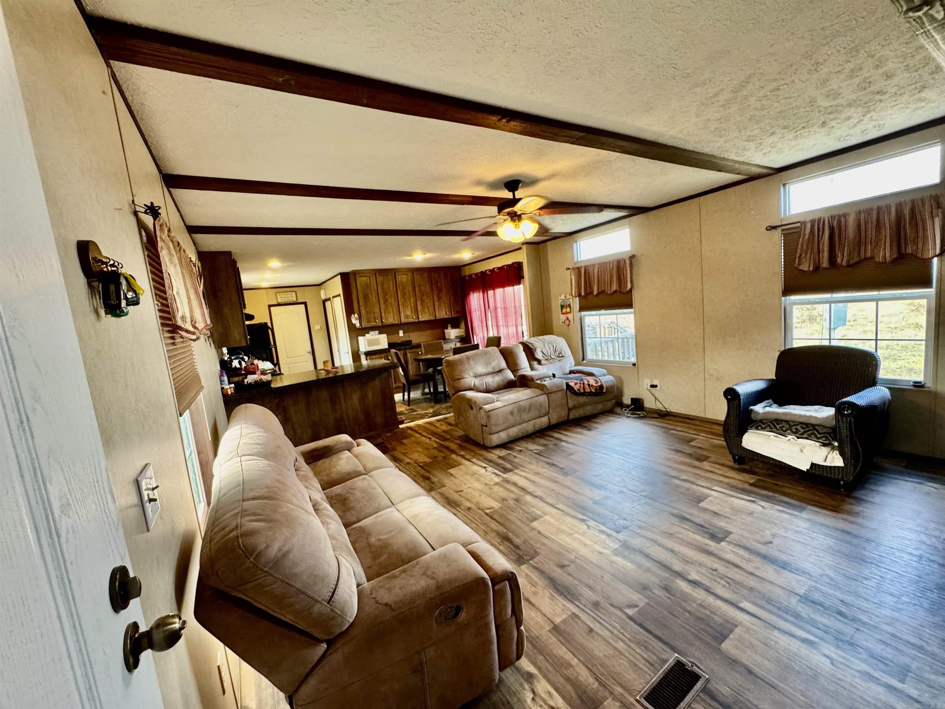 567  Daffodil Rd  Romance, AR