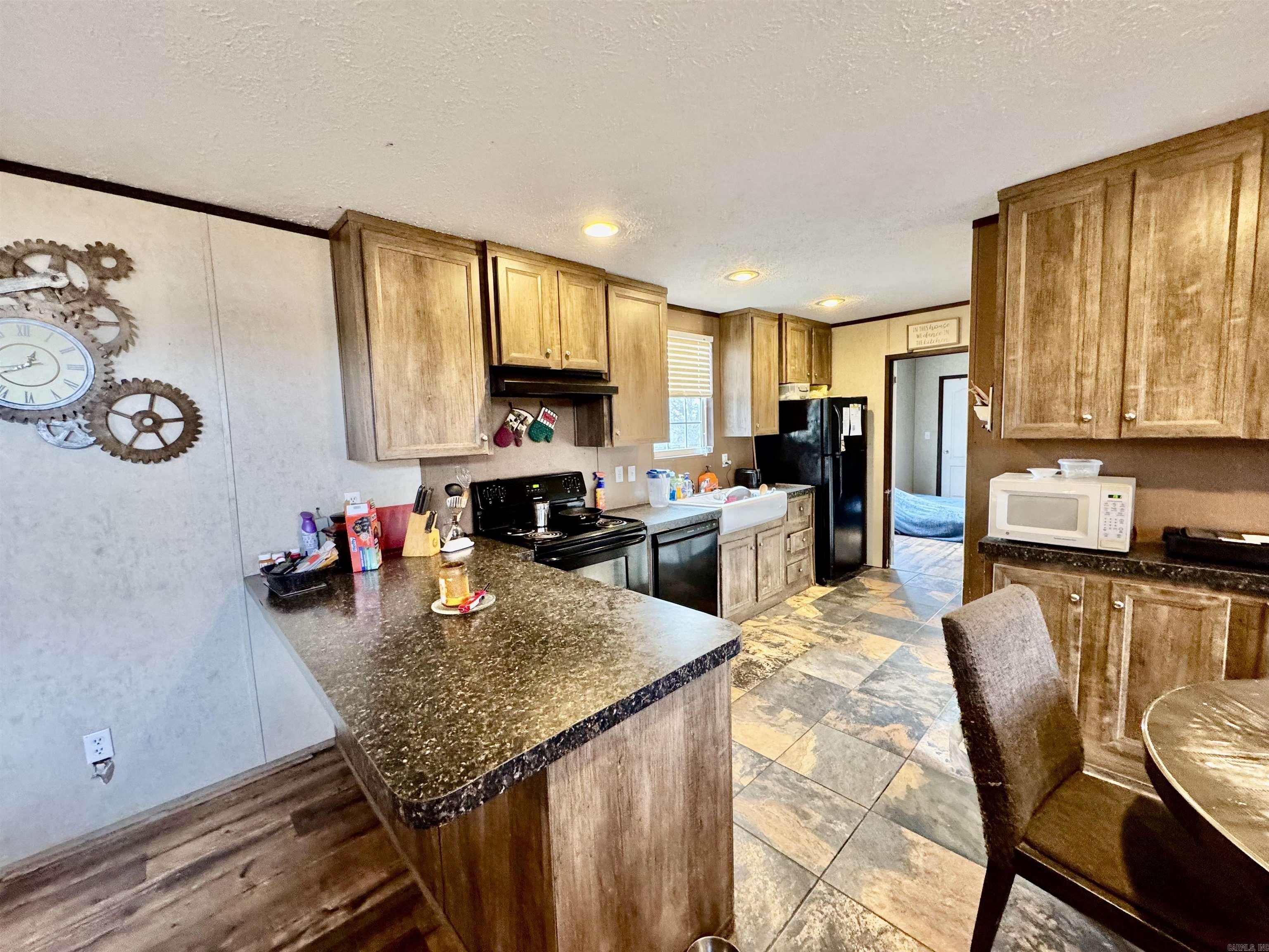 567  Daffodil Rd  Romance, AR