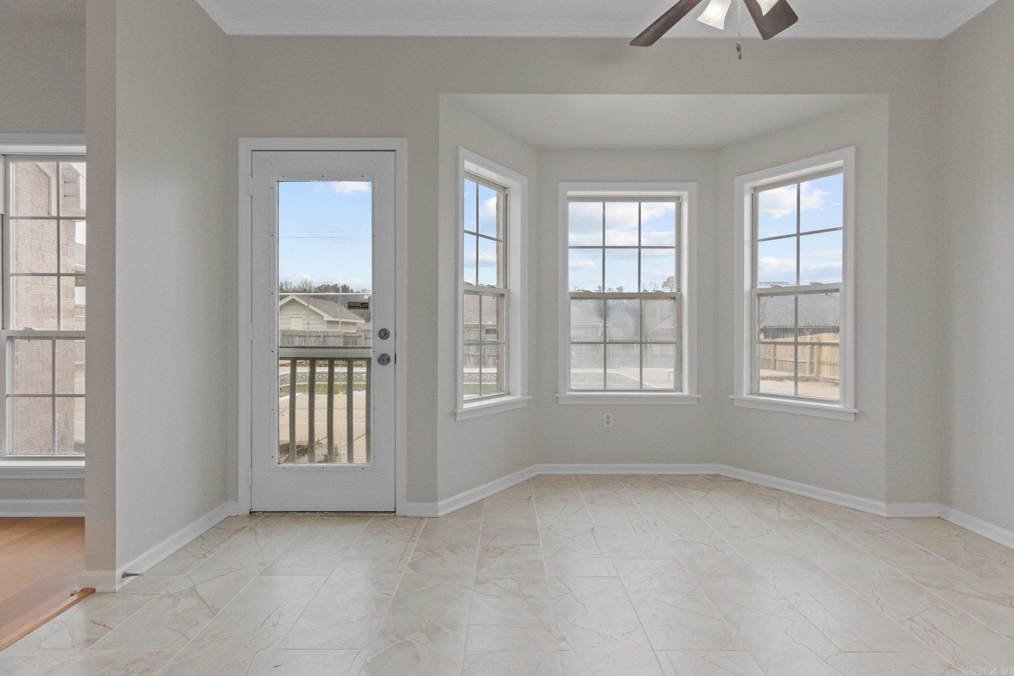 137 GRIZZLY BEAR DR White Hall, AR 71602