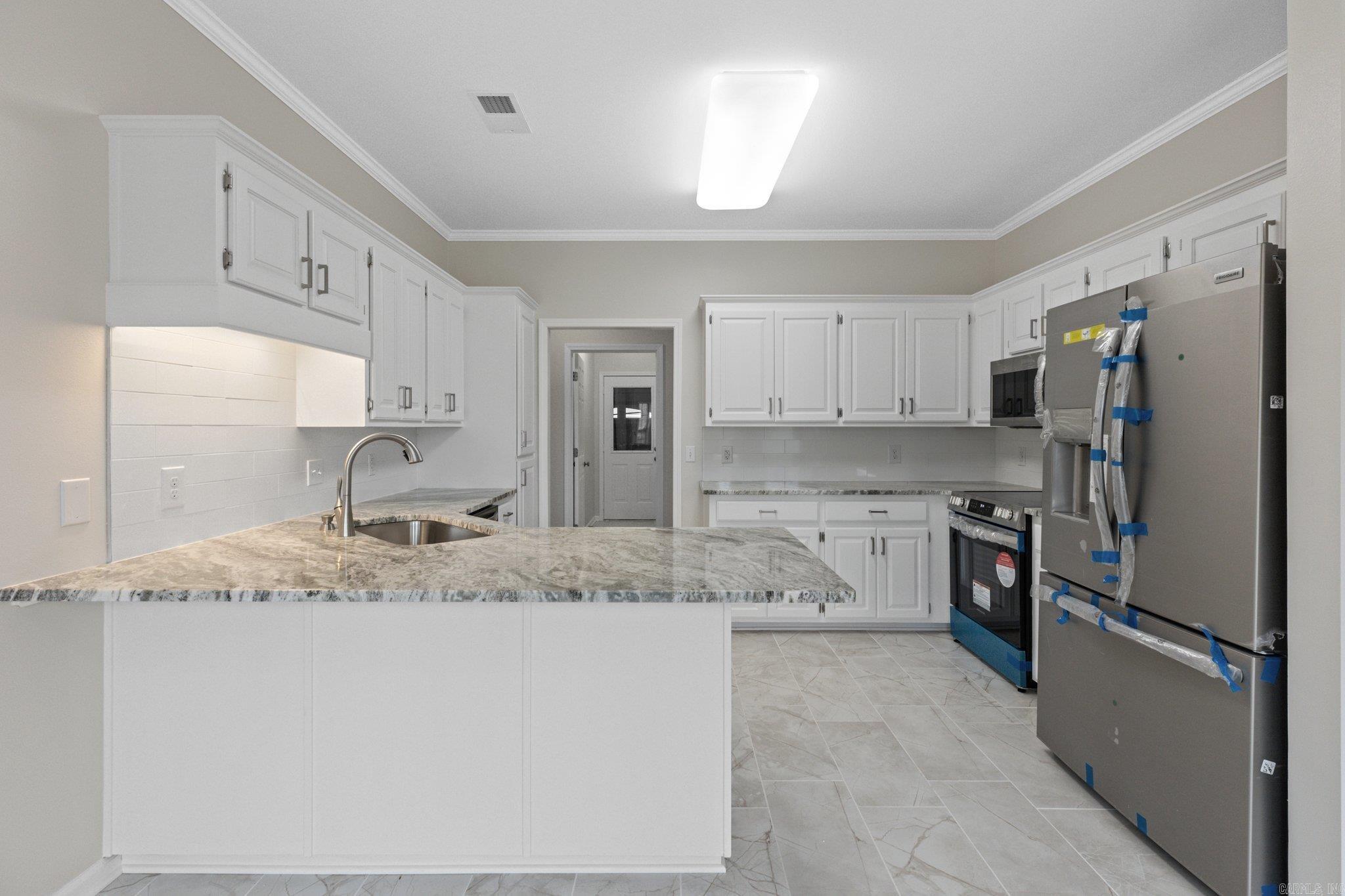 137 GRIZZLY BEAR DR White Hall, AR 71602