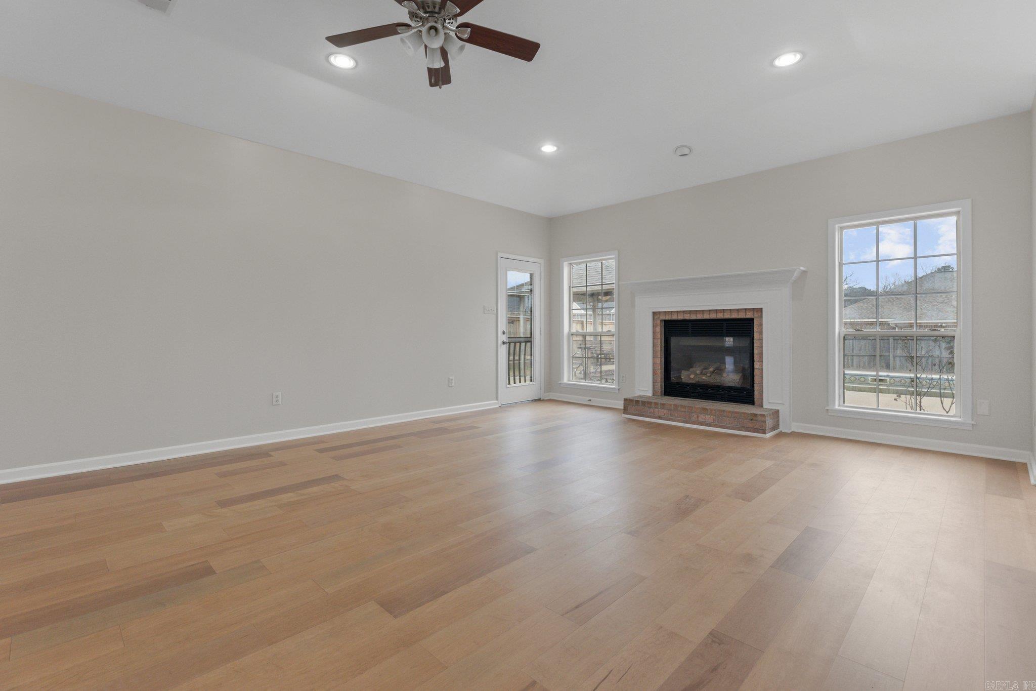 137 GRIZZLY BEAR DR White Hall, AR 71602
