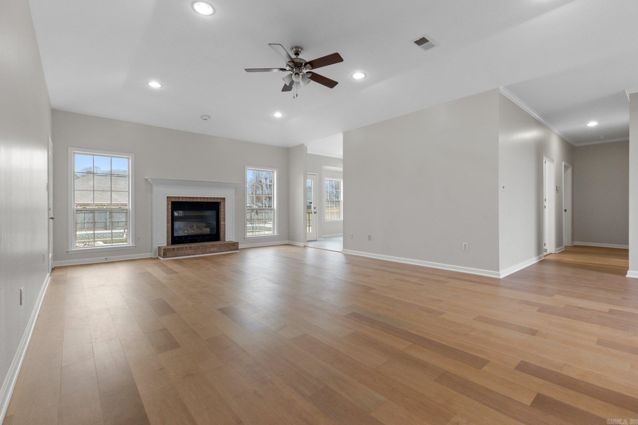 137 GRIZZLY BEAR DR White Hall, AR 71602