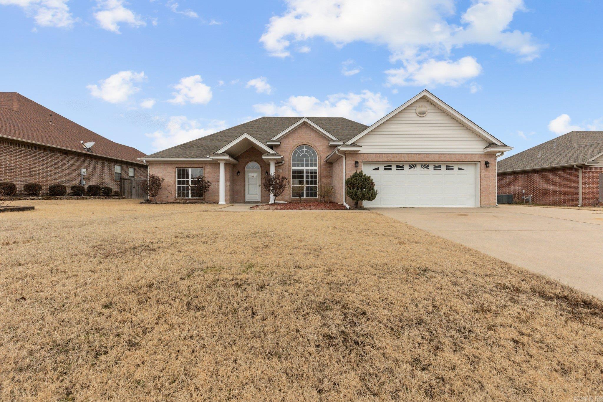 137 GRIZZLY BEAR DR White Hall, AR 71602