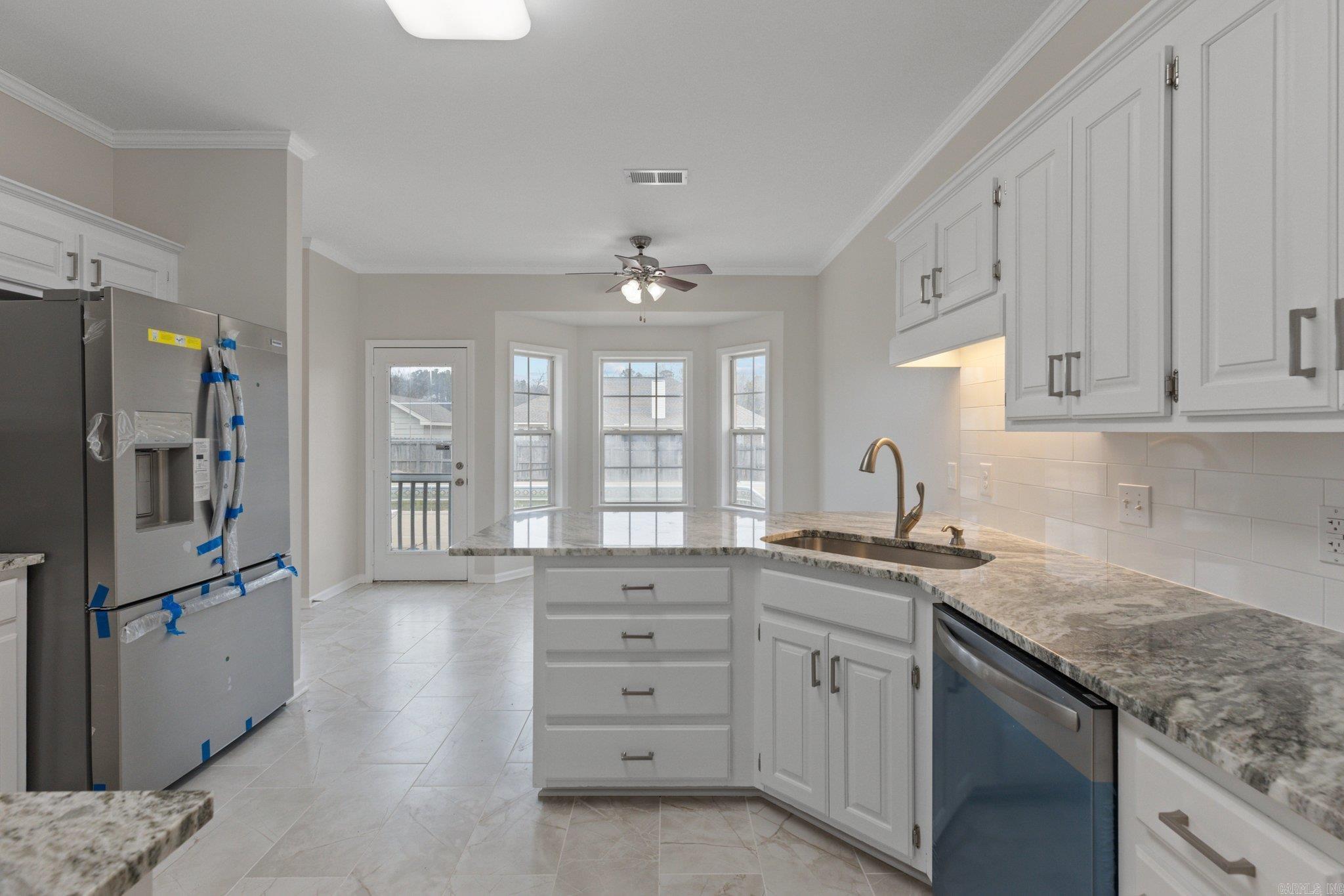 137 GRIZZLY BEAR DR White Hall, AR 71602
