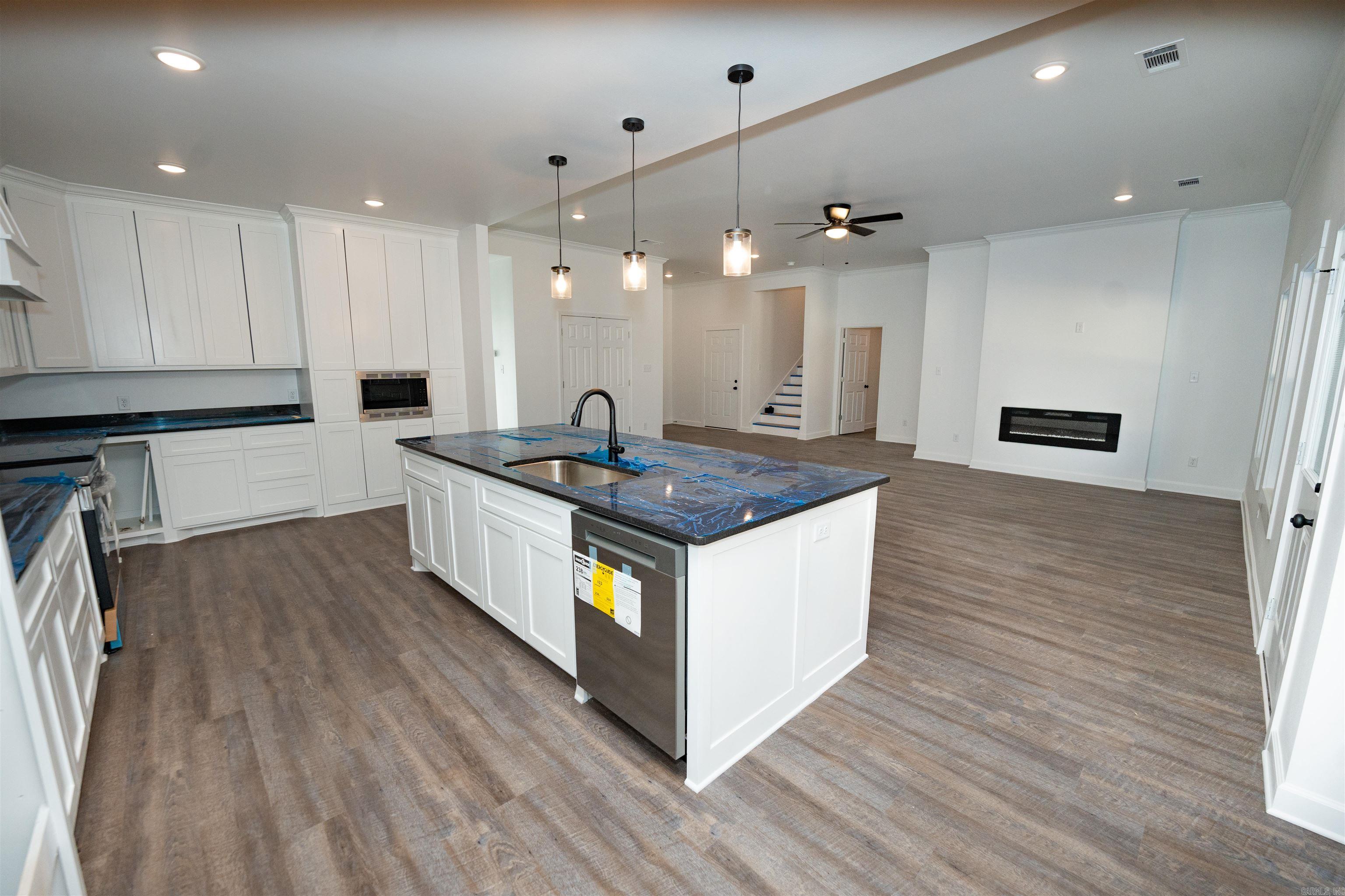 7040  Agua Blanca  Shannon Hills, AR
