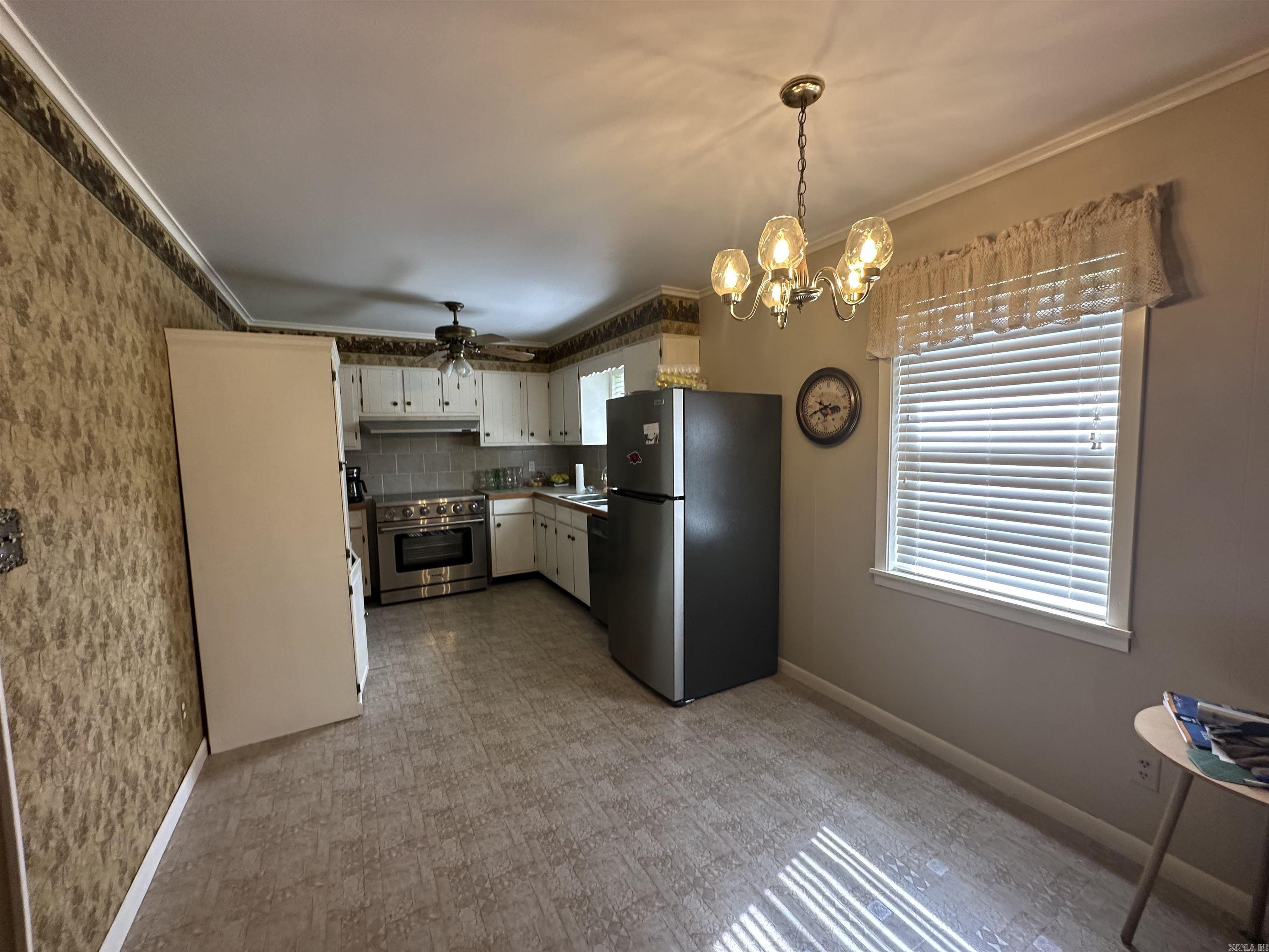 104 S Crestview  Dumas, AR