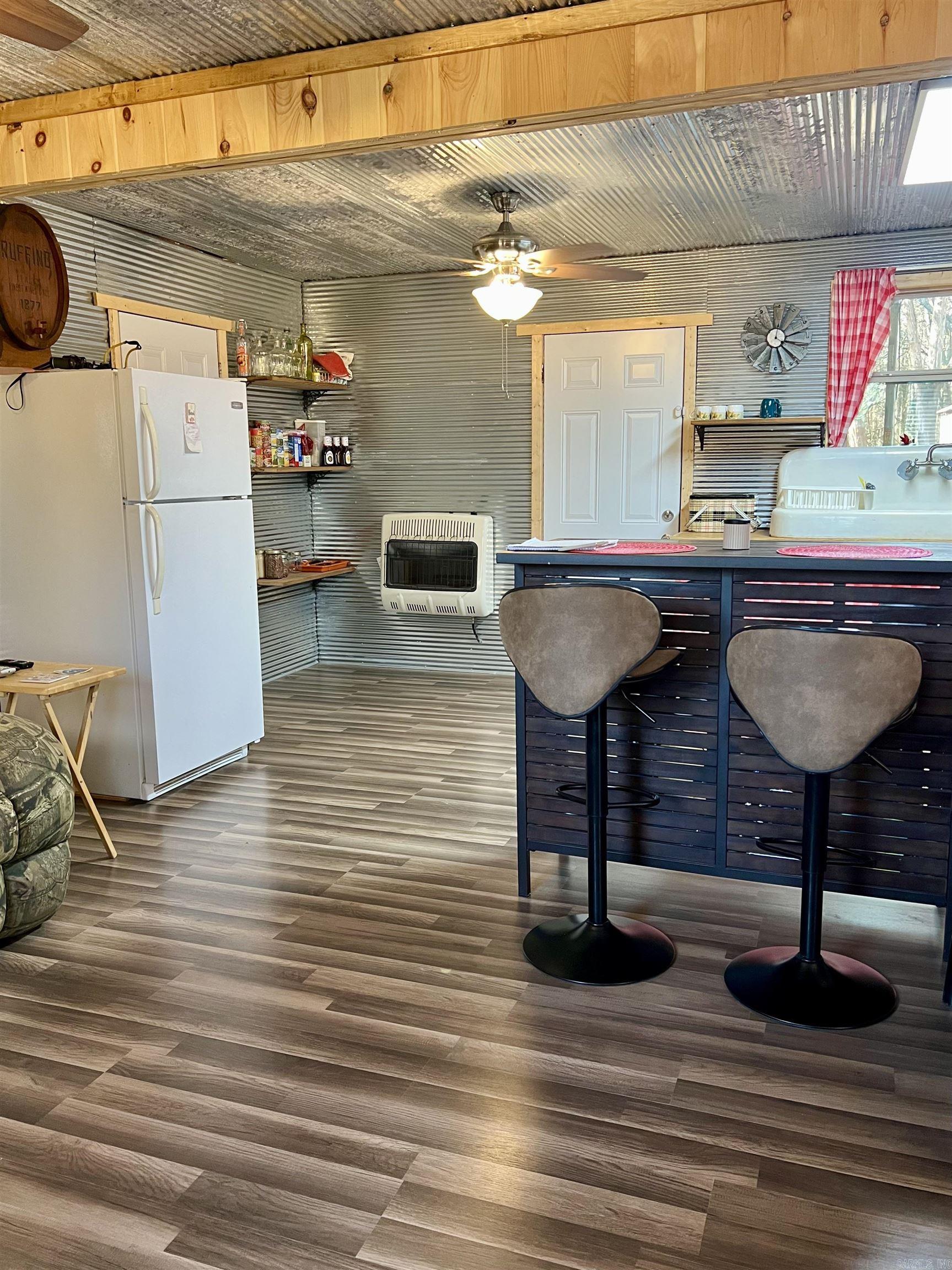 104  Landing  West Point, AR