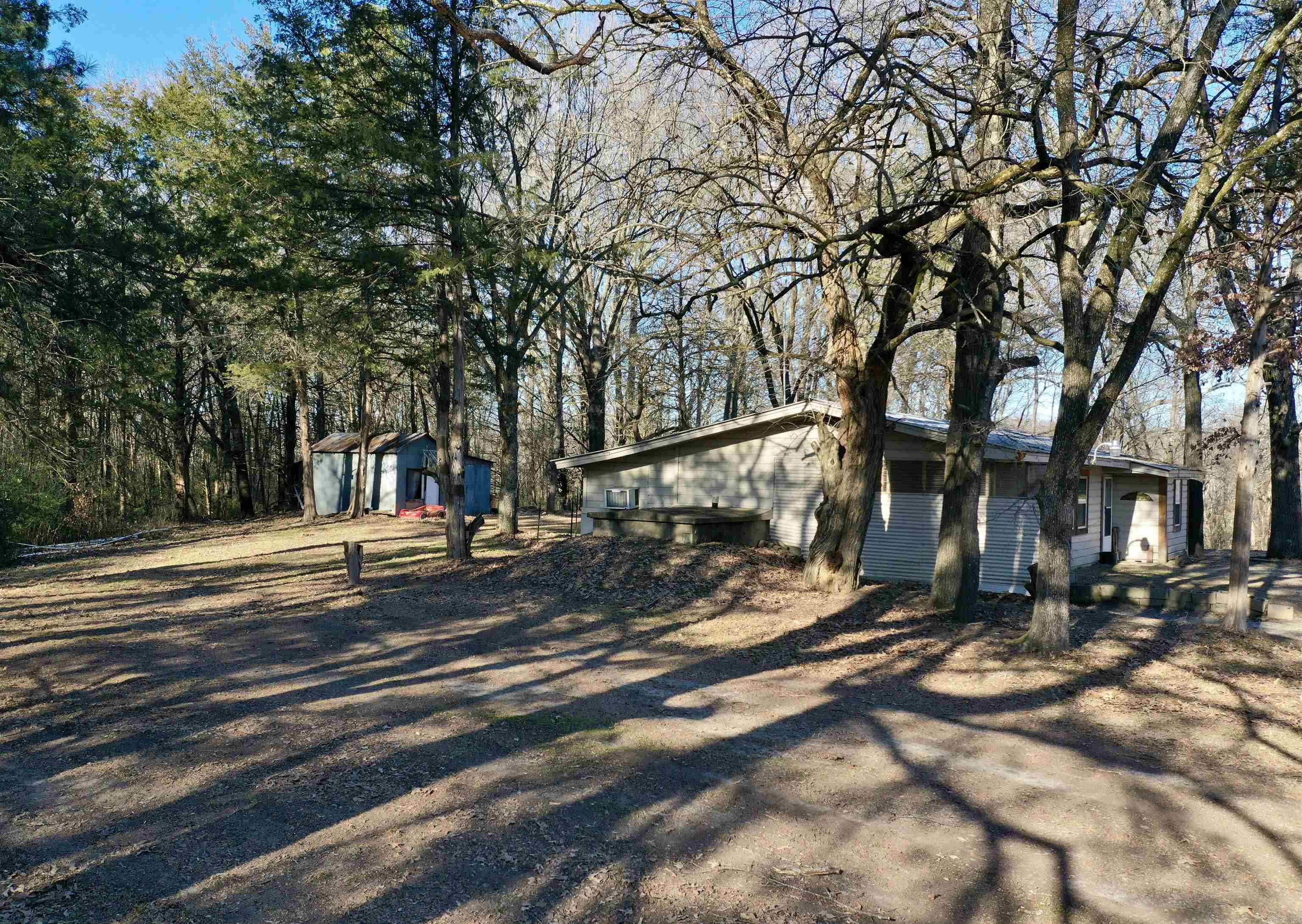 104  Landing  West Point, AR